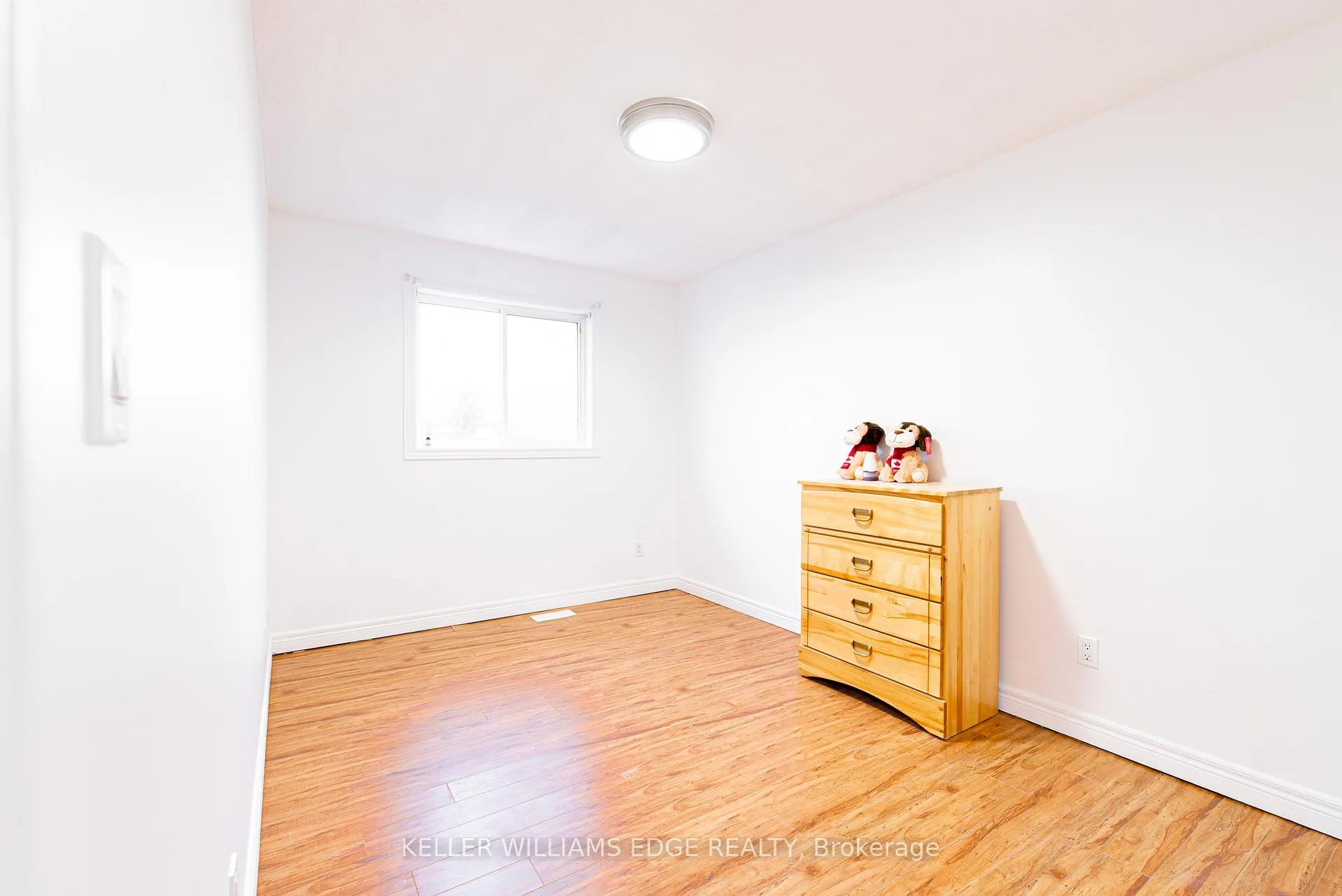 Photo 19 of Unit Room 3, 119 Summers Drive, Thorold, Confederation Heights — HOMEH