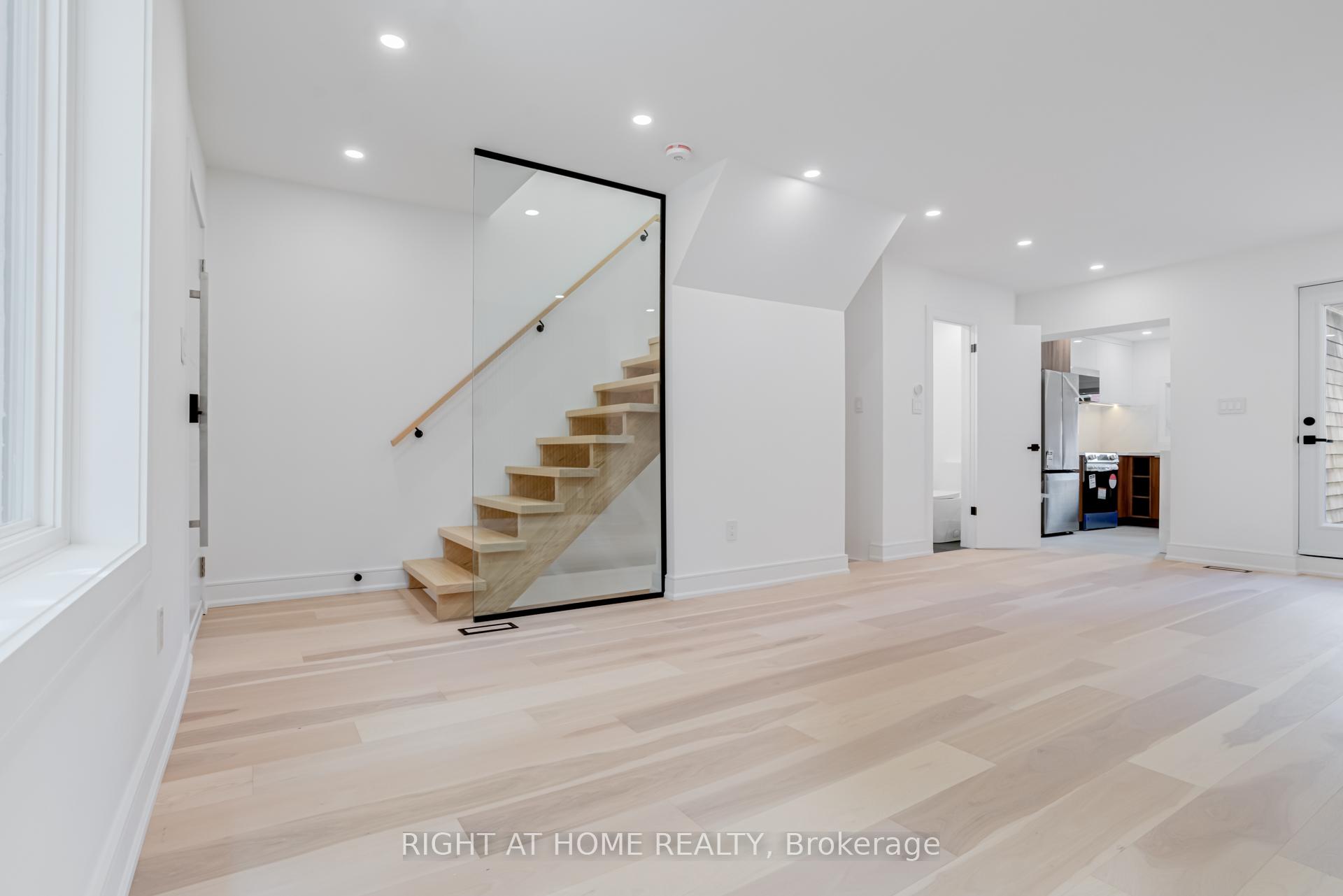 Photo 6 of 714 Palmerston Avenue, Toronto, The Annex — HOMEH