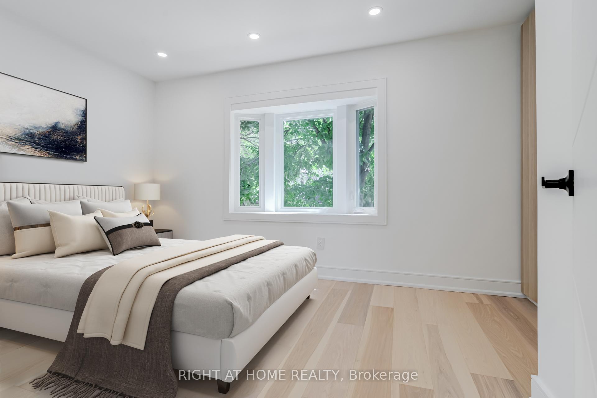 Photo 7 of 714 Palmerston Avenue, Toronto, The Annex — HOMEH