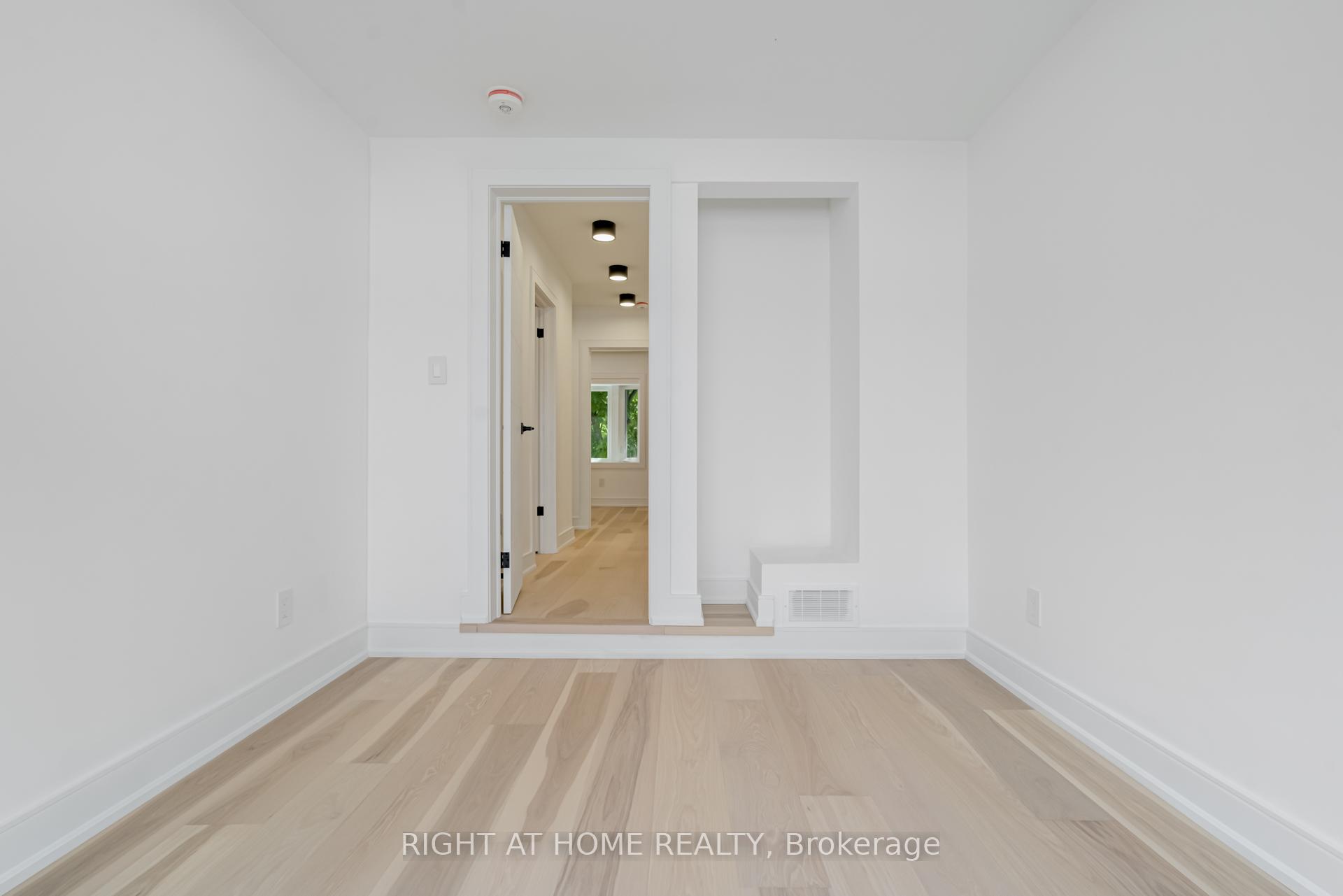 Photo 24 of 714 Palmerston Avenue, Toronto, The Annex — HOMEH