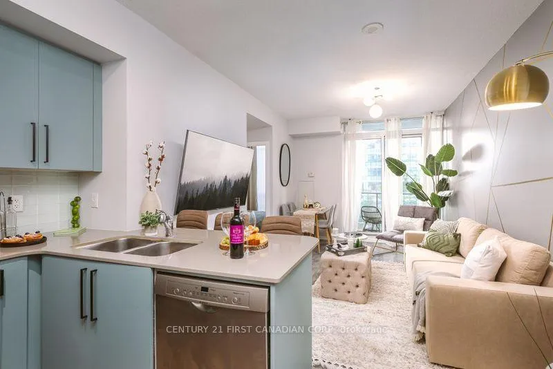 Photo 10 of 65 Bremner Boulevard, Toronto, Waterfront Communities — HOMEH