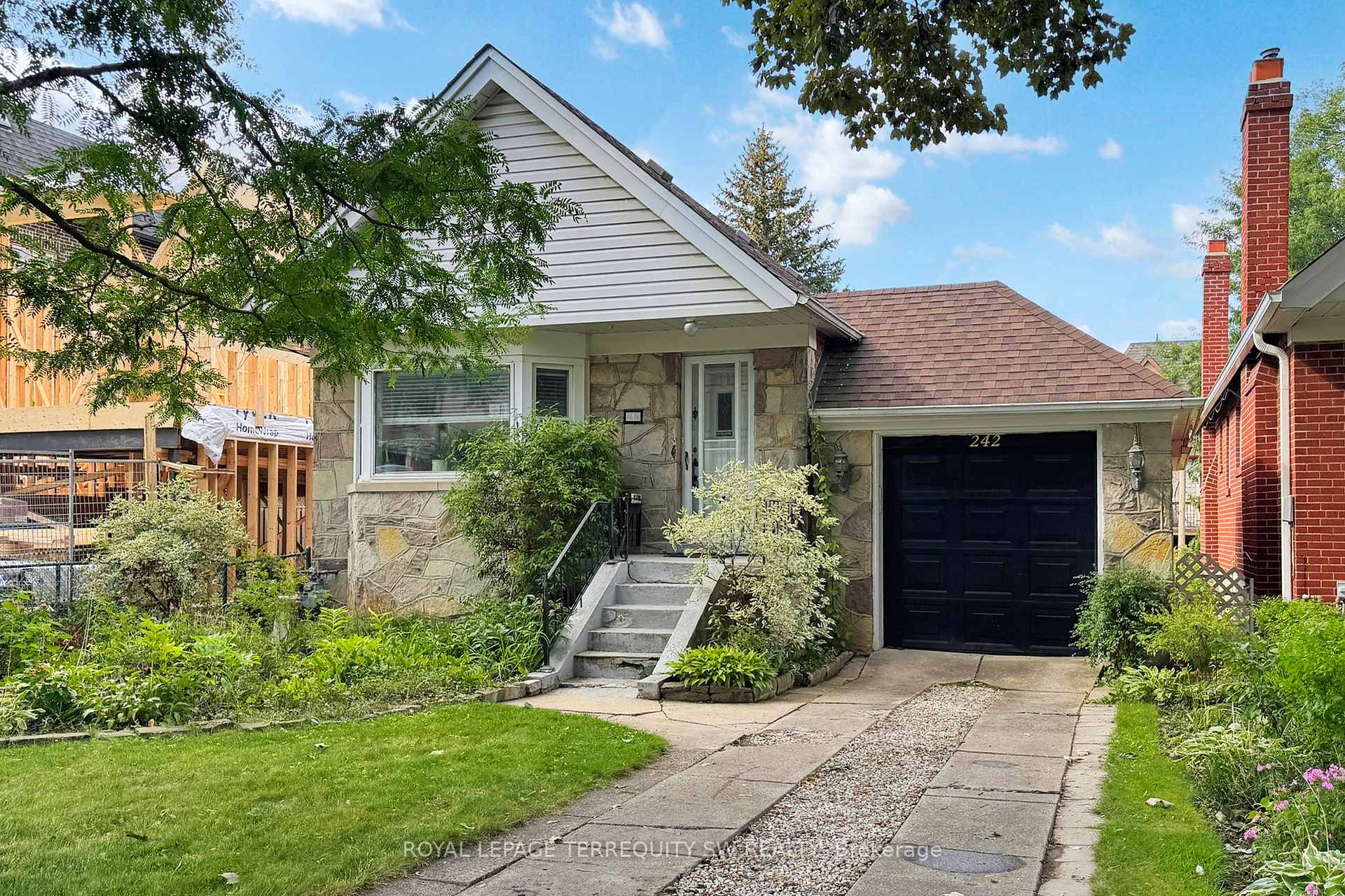 Front of 242 Joicey Boulevard