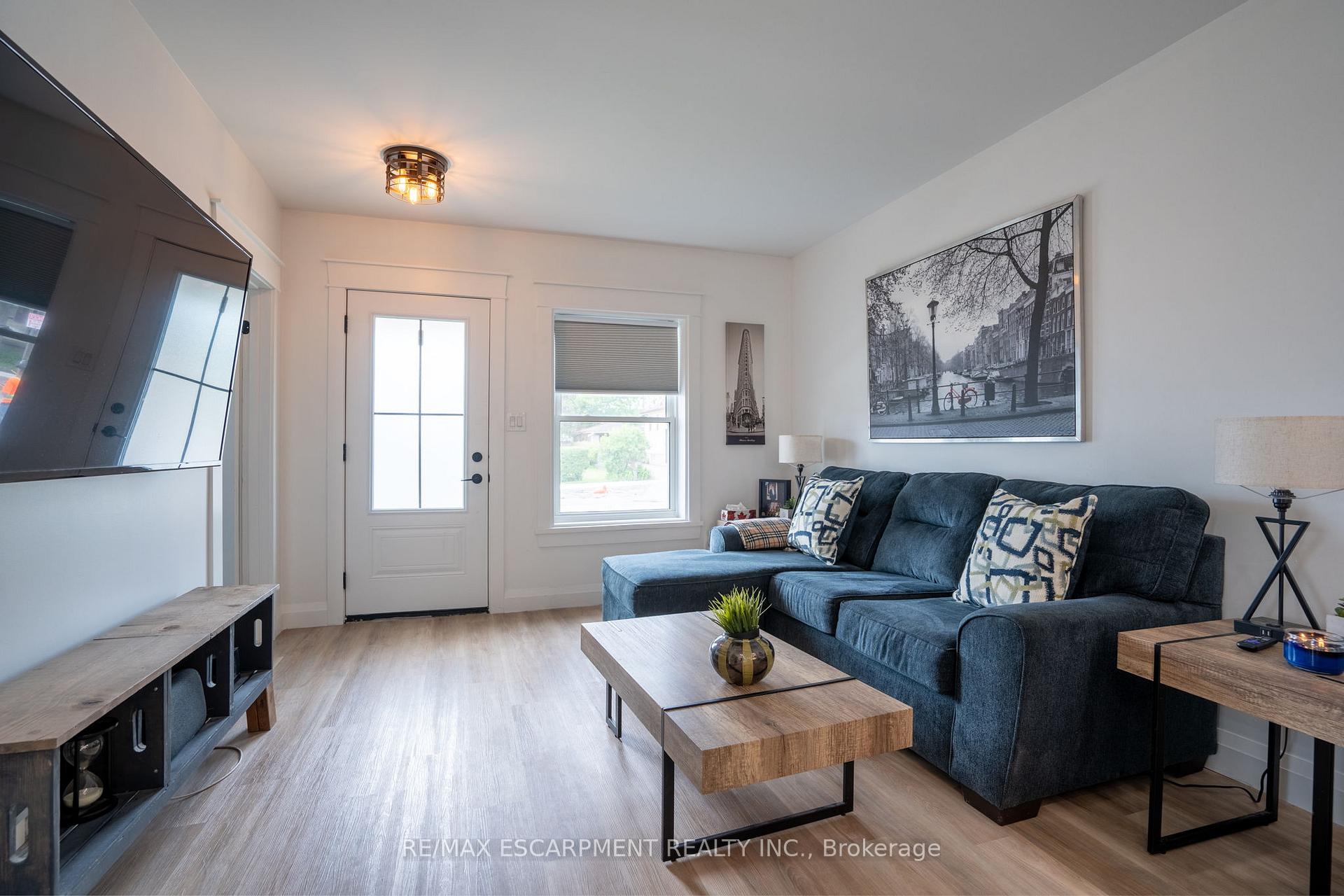 Photo 13 of 172 Pine Street S, Thorold, Thorold Downtown — HOMEH