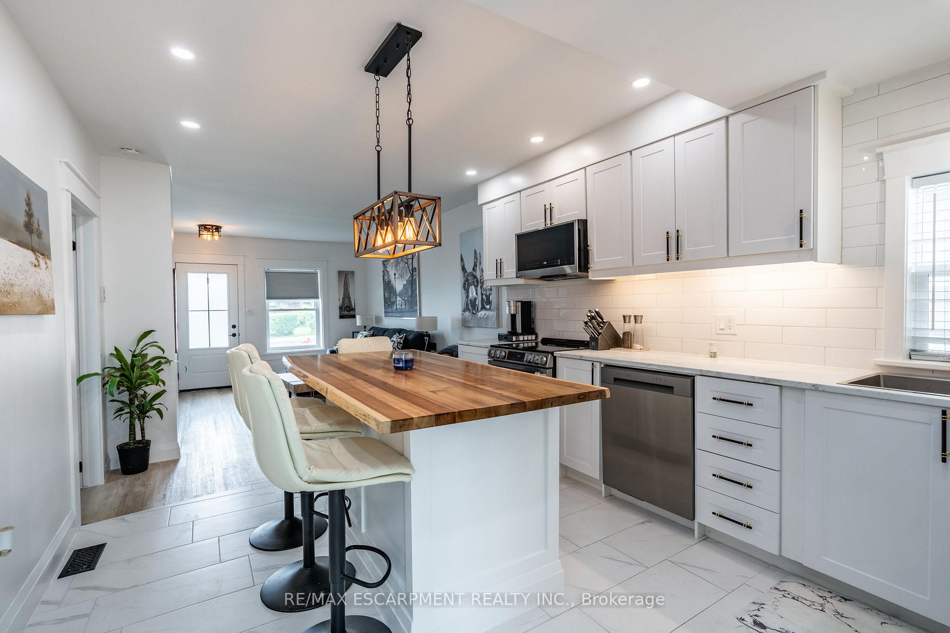 Photo 20 of 172 Pine Street S, Thorold, Thorold Downtown — HOMEH