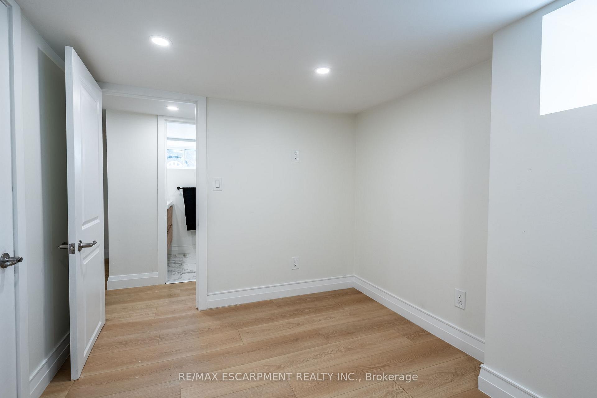 Photo 42 of 172 Pine Street S, Thorold, Thorold Downtown — HOMEH