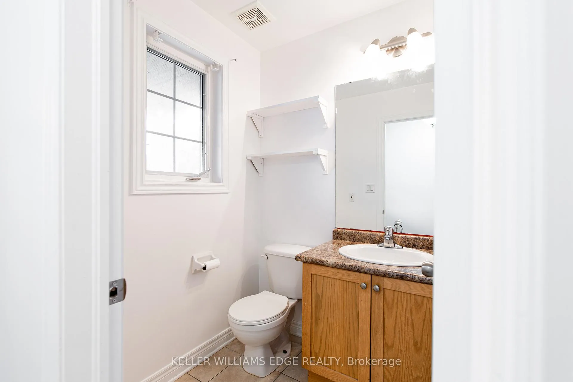 Photo 5 of Unit Room 4, 119 Summers Drive, Thorold, Confederation Heights — HOMEH