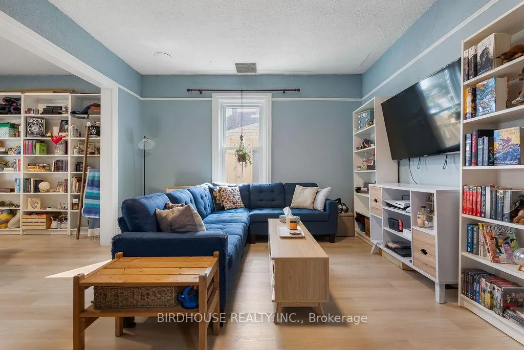 Photo 8 of 625 Brown Street, Peterborough, Otonabee Ward 1 — HOMEH