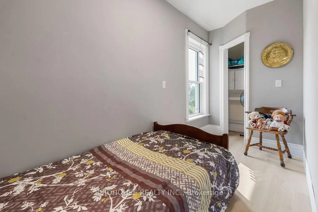 Photo 21 of 625 Brown Street, Peterborough, Otonabee Ward 1 — HOMEH