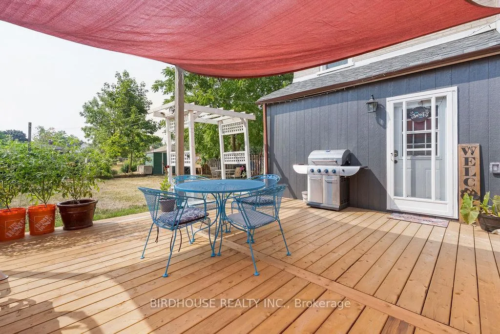 Photo 26 of 625 Brown Street, Peterborough, Otonabee Ward 1 — HOMEH