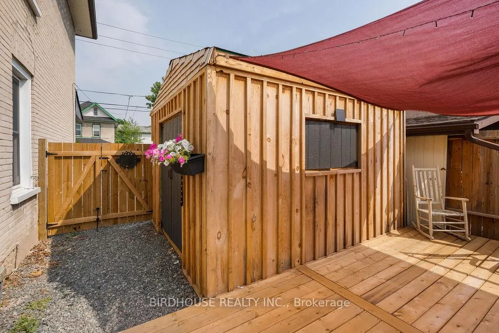 Photo 27 of 625 Brown Street, Peterborough, Otonabee Ward 1 — HOMEH