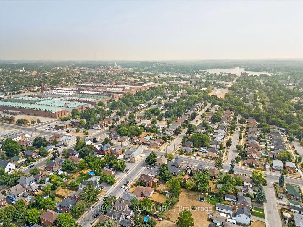 Photo 37 of 625 Brown Street, Peterborough, Otonabee Ward 1 — HOMEH