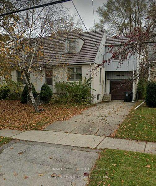 Front of 99 Ranee Avenue