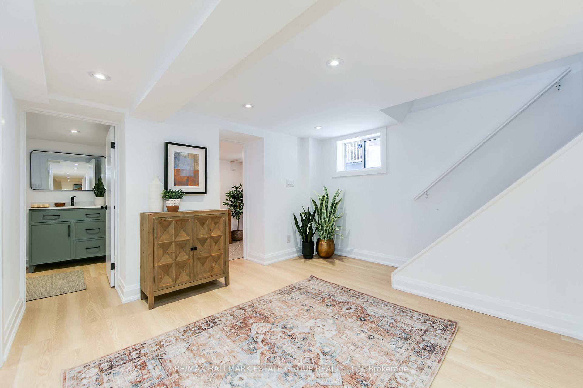 Photo 39 of 58 Chester Hill Road, Toronto, Playter Estates-Danforth — HOMEH