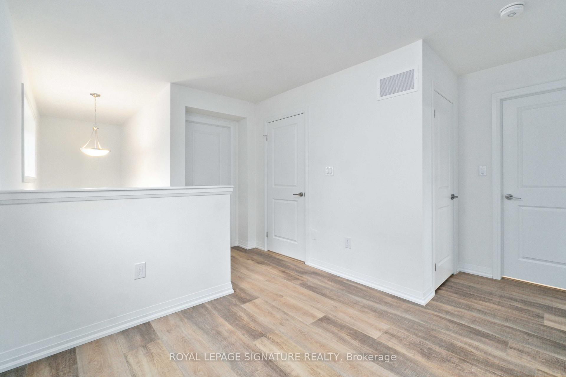 Photo 5 of 126 Bur Oak Drive, Thorold, Confederation Heights — HOMEH