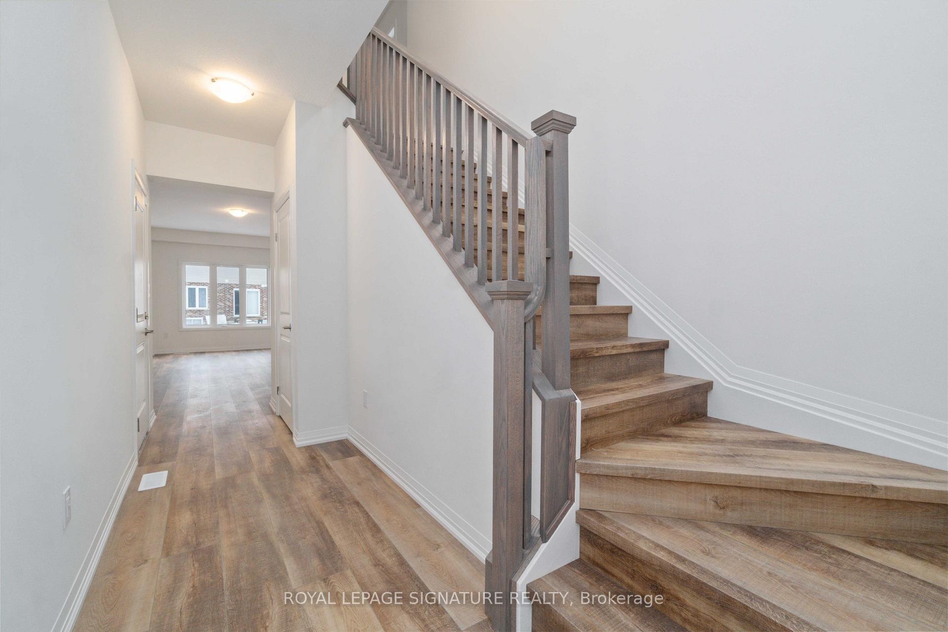 Photo 14 of 126 Bur Oak Drive, Thorold, Confederation Heights — HOMEH