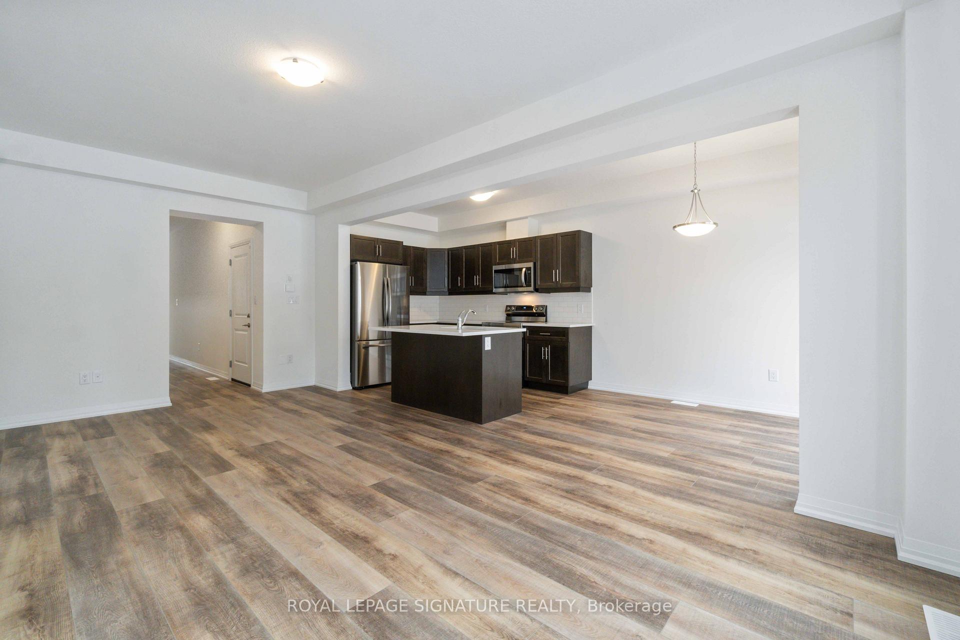 Photo 18 of 126 Bur Oak Drive, Thorold, Confederation Heights — HOMEH