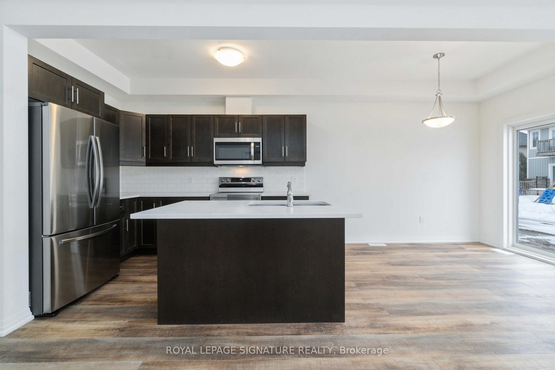 Photo 19 of 126 Bur Oak Drive, Thorold, Confederation Heights — HOMEH