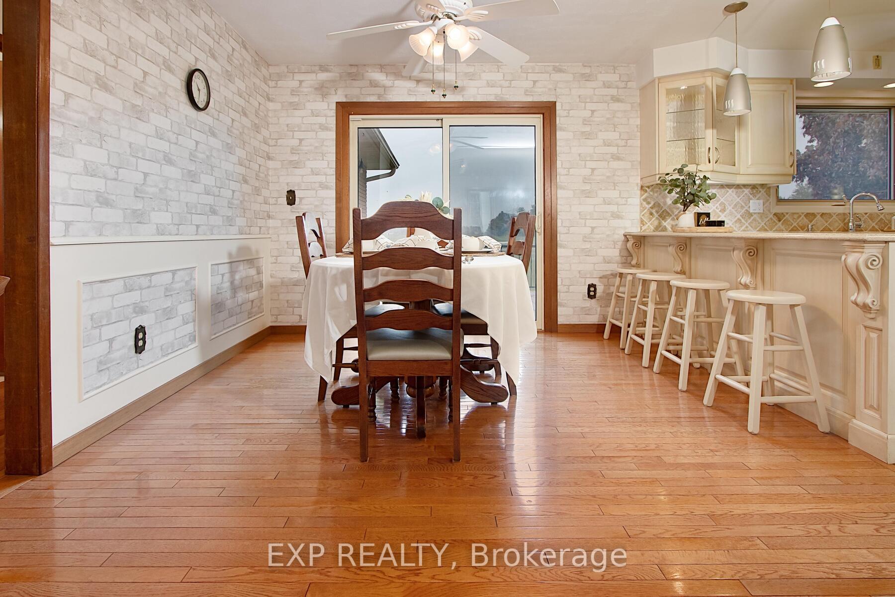 Photo 16 of 1265 Gladstone Drive, Thames Centre, Gladstone — HOMEH