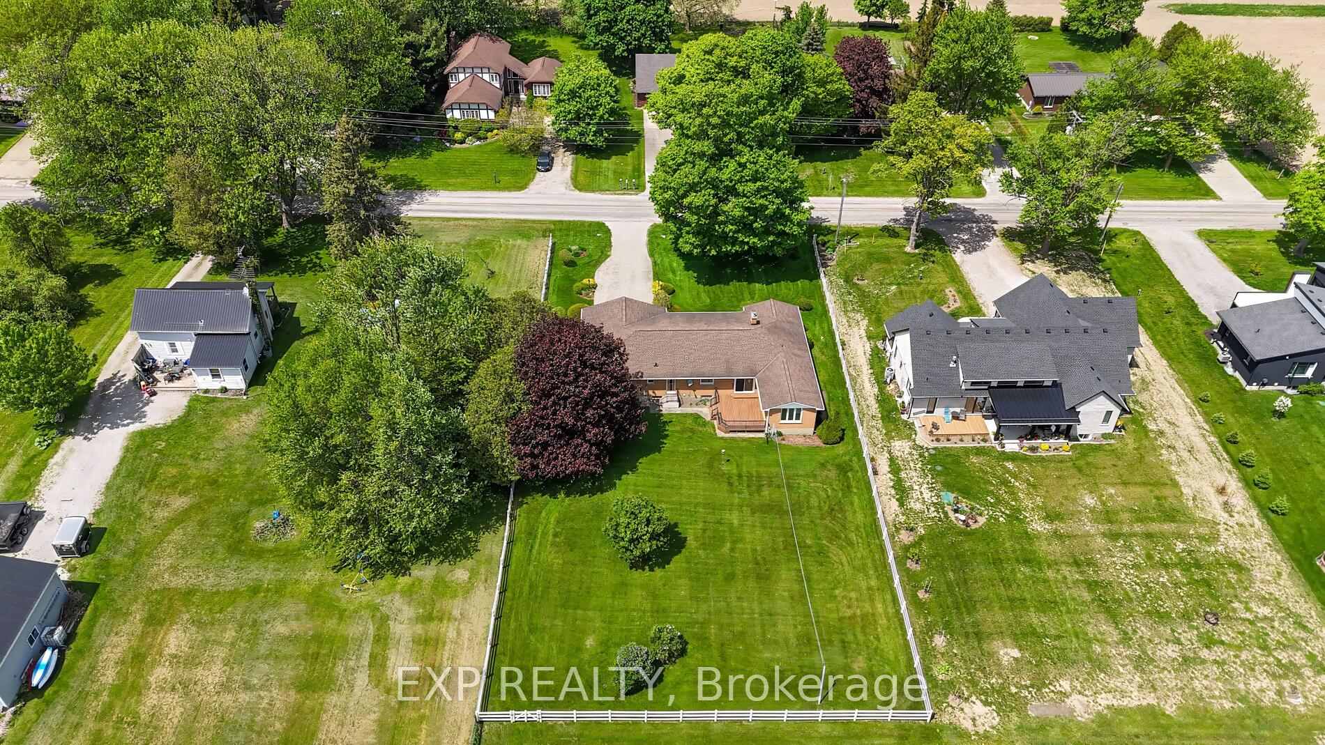 Photo 39 of 1265 Gladstone Drive, Thames Centre, Gladstone — HOMEH