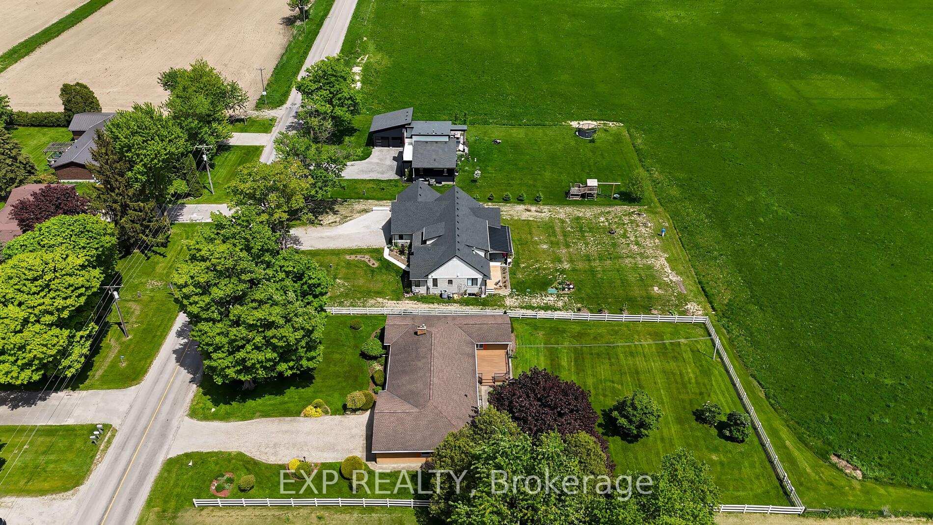 Photo 41 of 1265 Gladstone Drive, Thames Centre, Gladstone — HOMEH