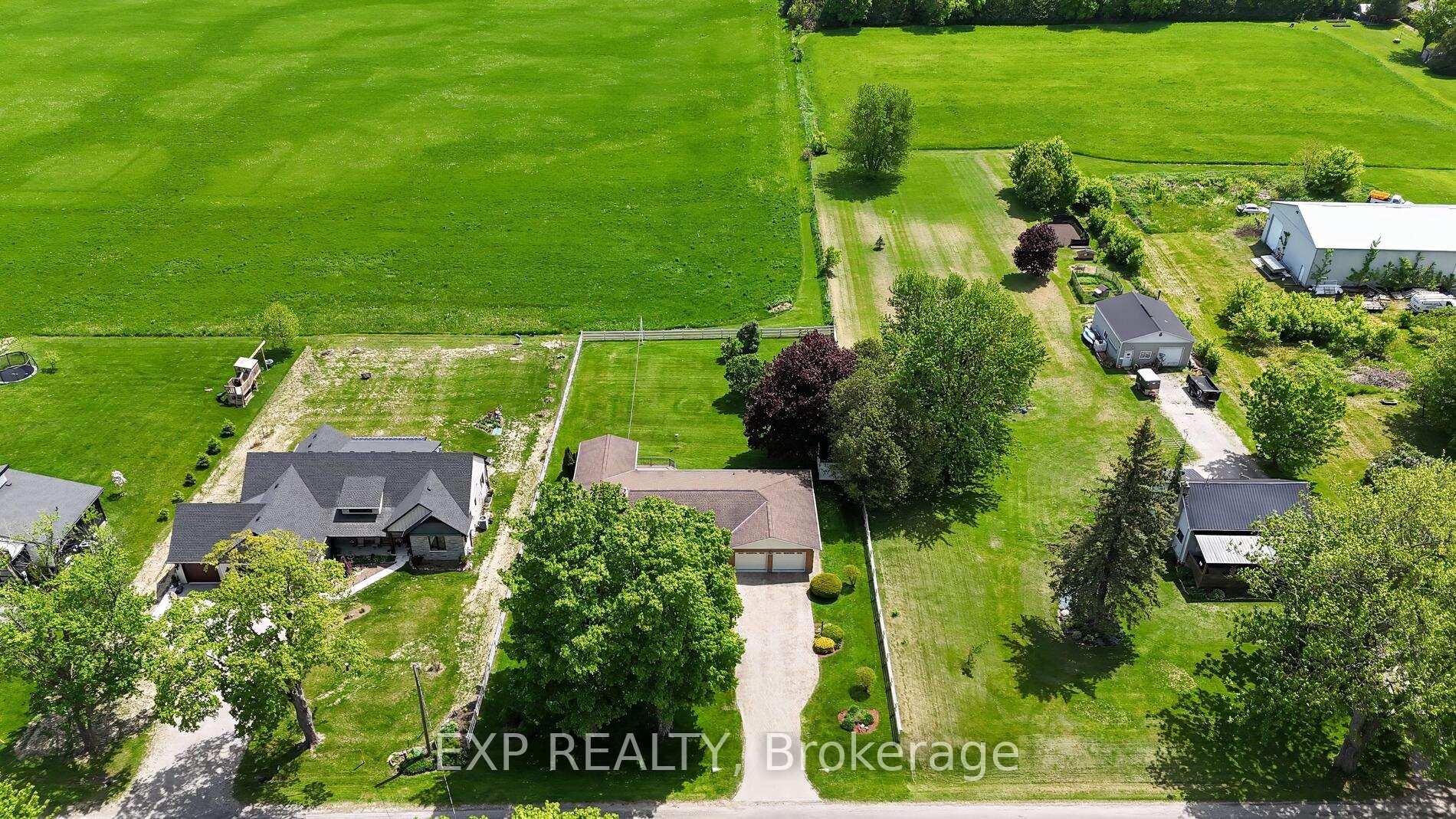 Photo 43 of 1265 Gladstone Drive, Thames Centre, Gladstone — HOMEH