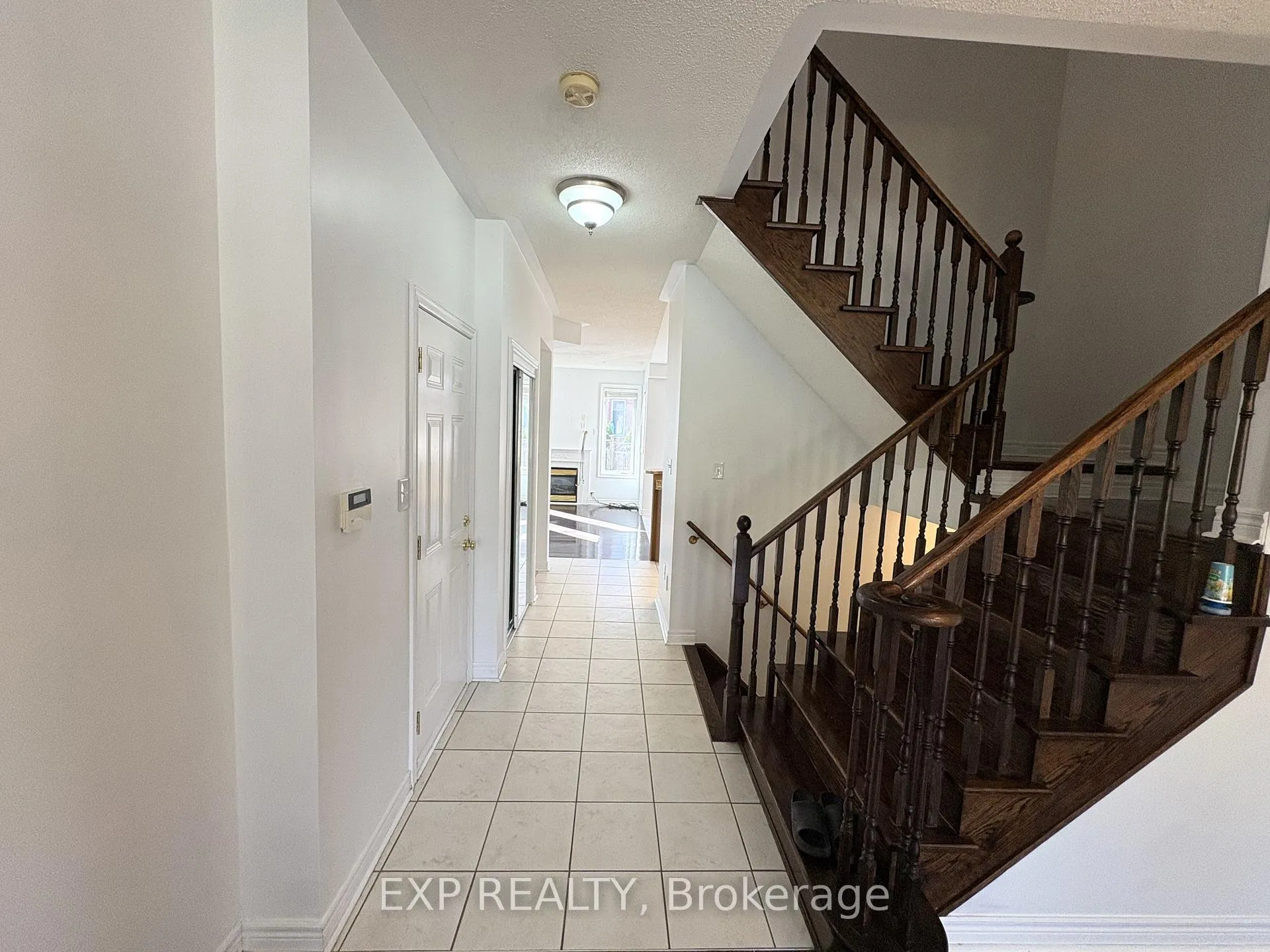 Photo 4 of 36 Frostbite Lane, Brampton, Sandringham-Wellington — HOMEH