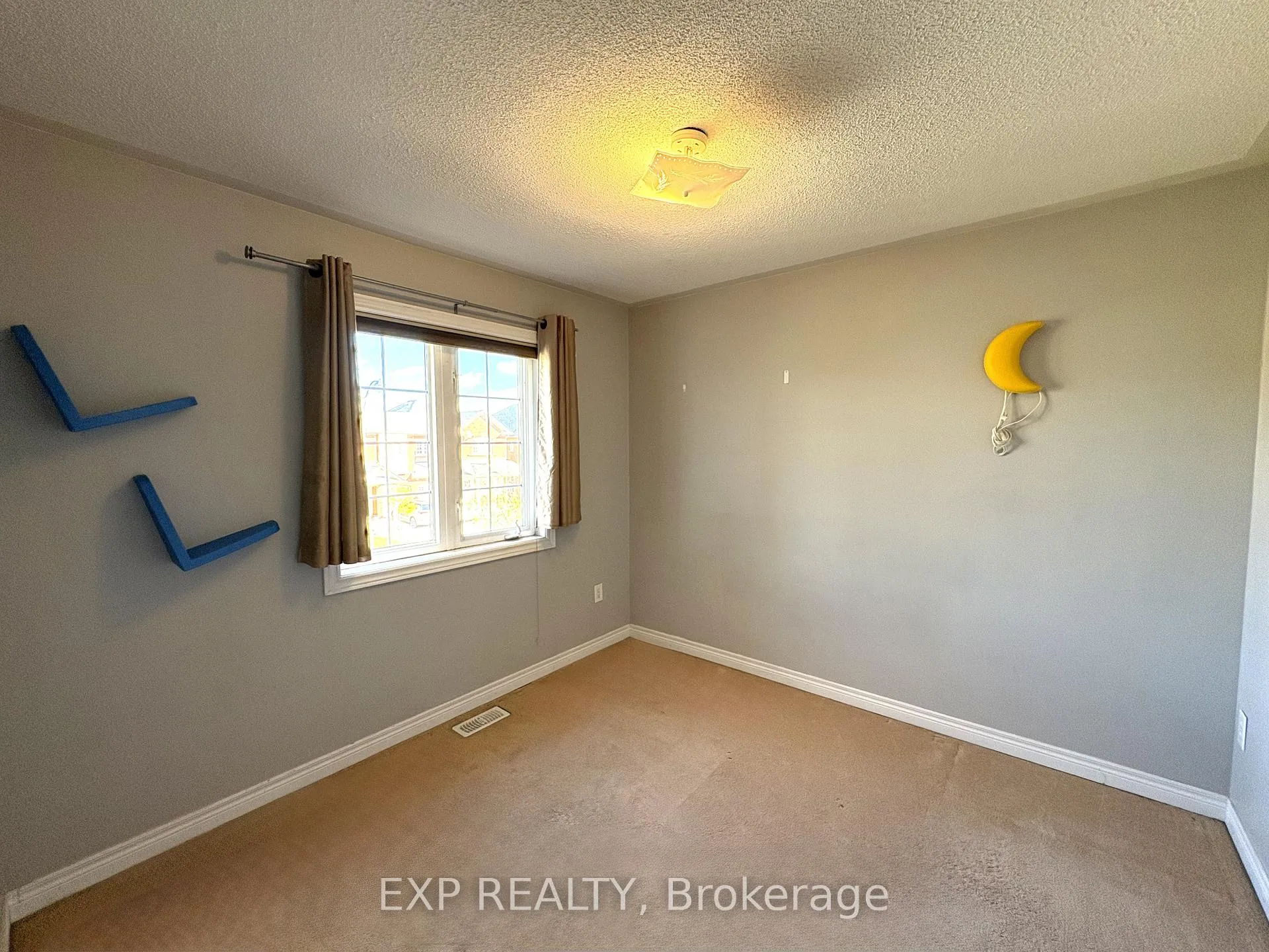 Photo 14 of 36 Frostbite Lane, Brampton, Sandringham-Wellington — HOMEH