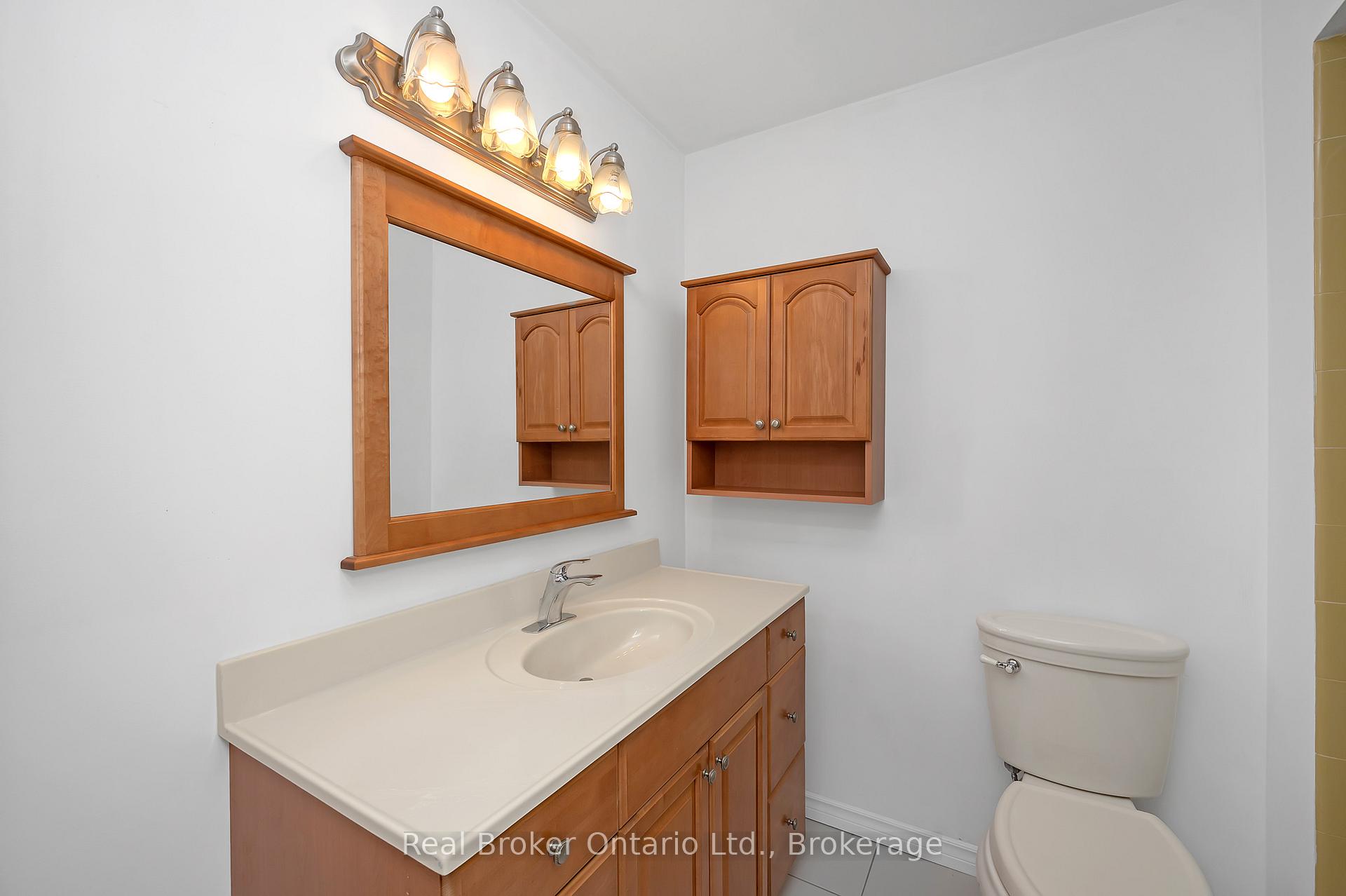 Photo 15 of 82 Lampman Crescent, Thorold, Confederation Heights — HOMEH