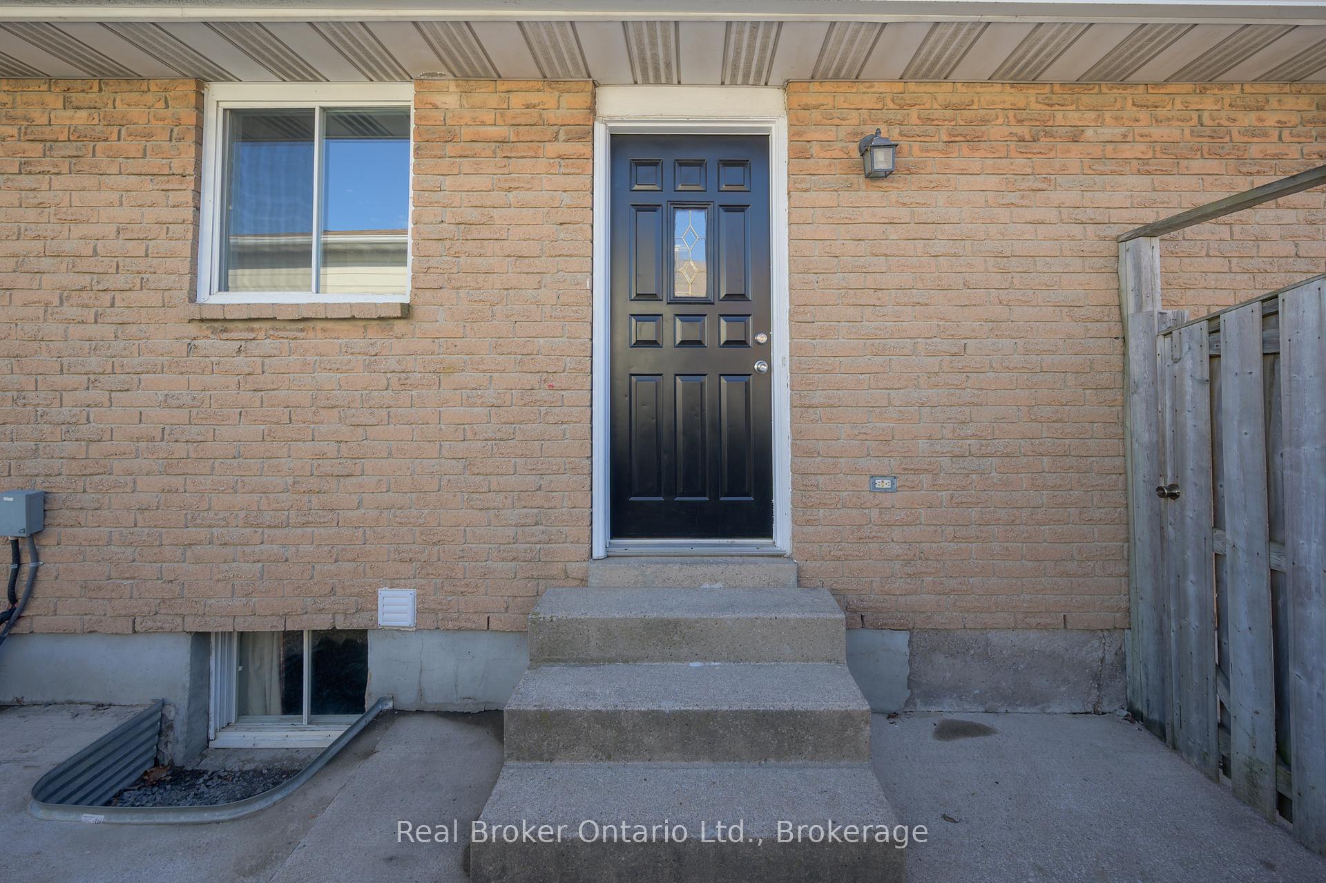 Photo 24 of 82 Lampman Crescent, Thorold, Confederation Heights — HOMEH