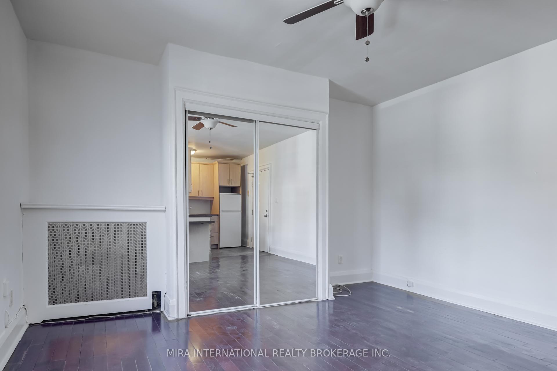 Photo 5 of Unit C1, 98 Leuty Avenue, Toronto, The Beaches — HOMEH