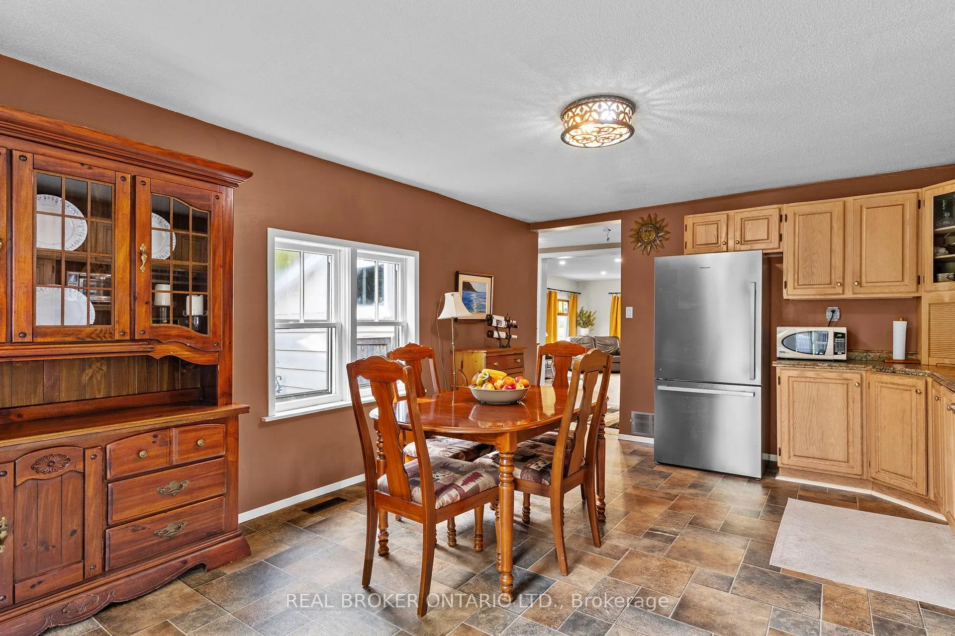 Photo 10 of 15 Lovejoy Street, Tay, Victoria Harbour — HOMEH