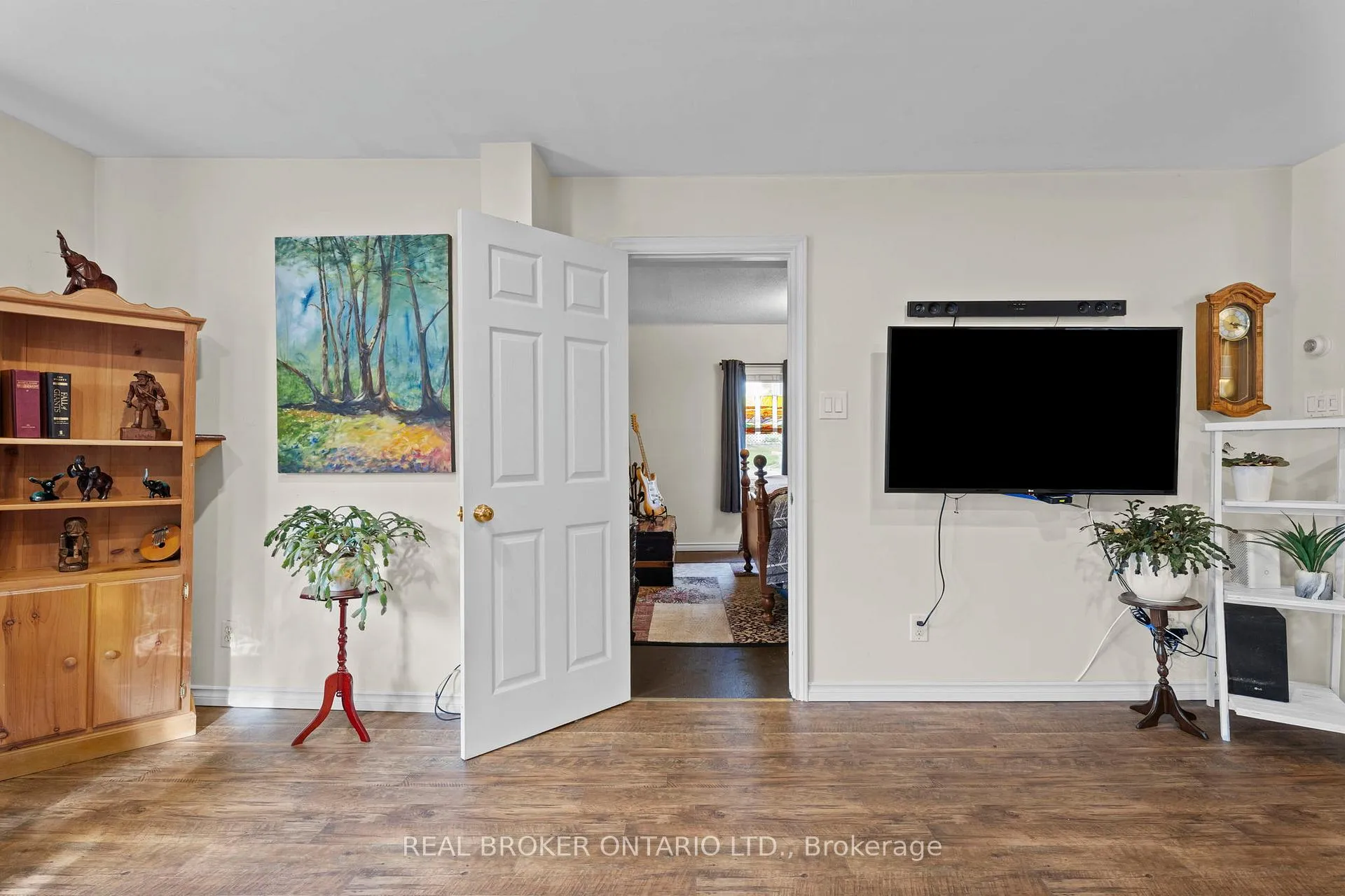 Photo 16 of 15 Lovejoy Street, Tay, Victoria Harbour — HOMEH