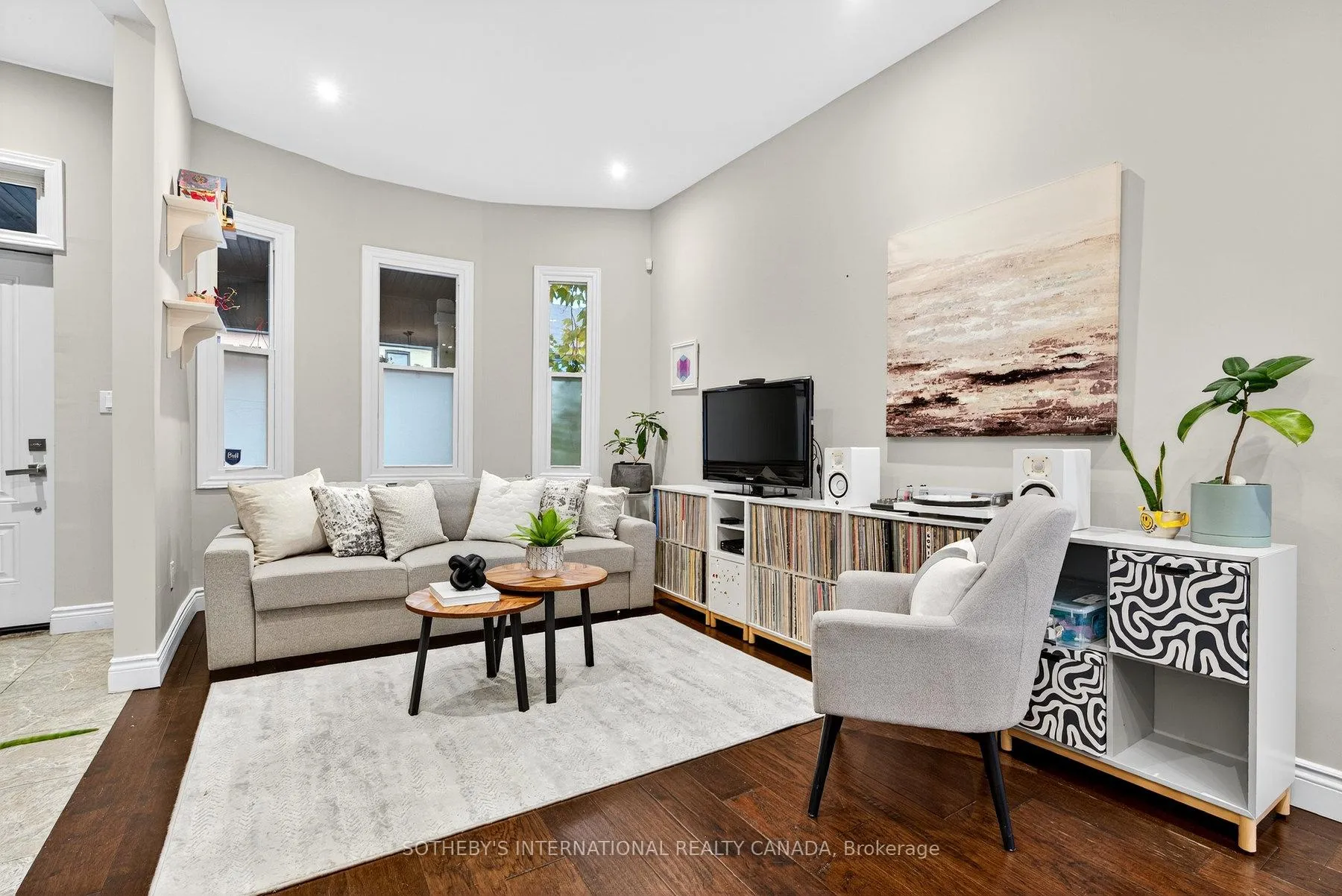 Photo 4 of 36 Ashley Street, Hamilton, Landsdale — HOMEH