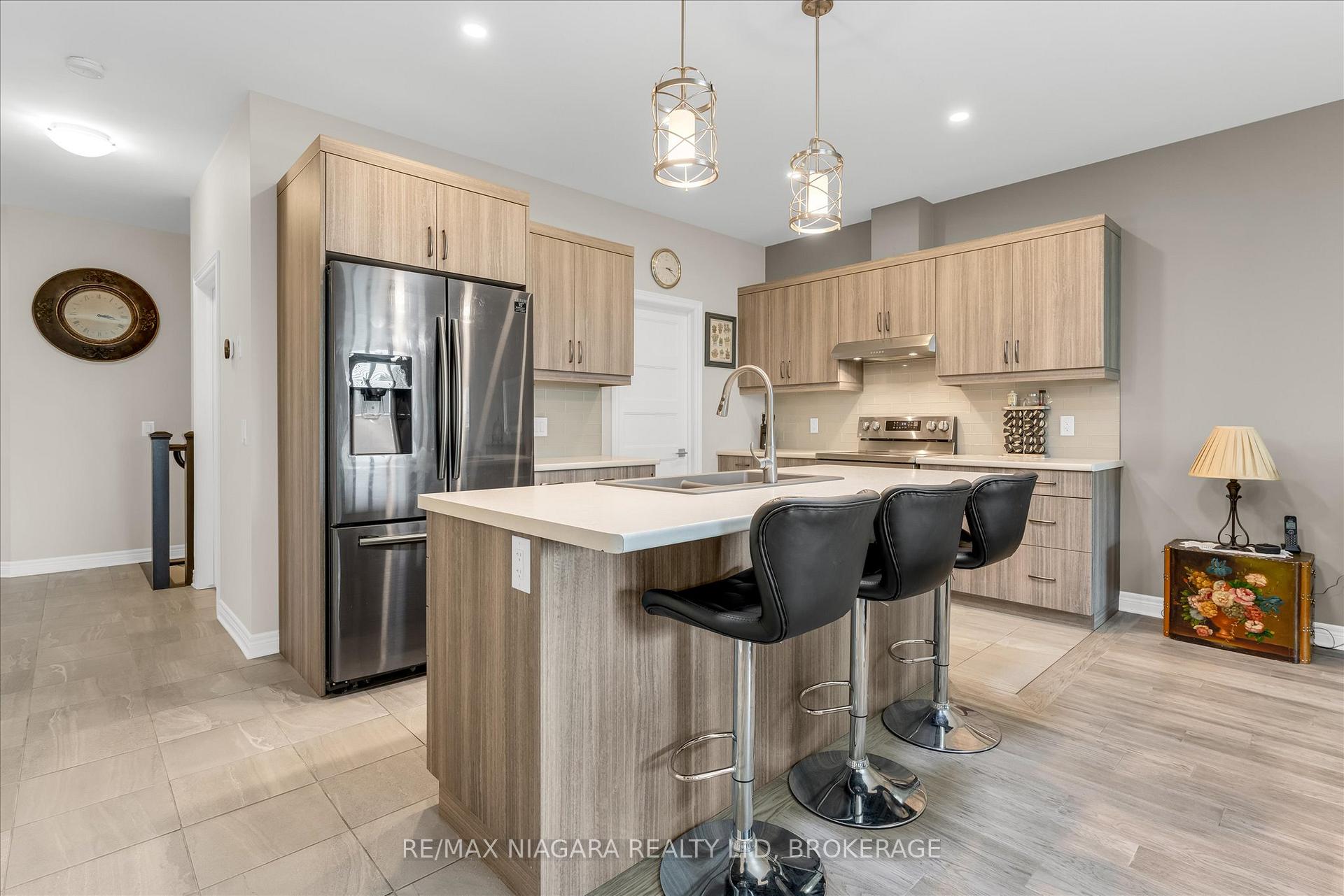 Photo 11 of 40 Campbell Street, Thorold, Hurricane/Merrittville — HOMEH