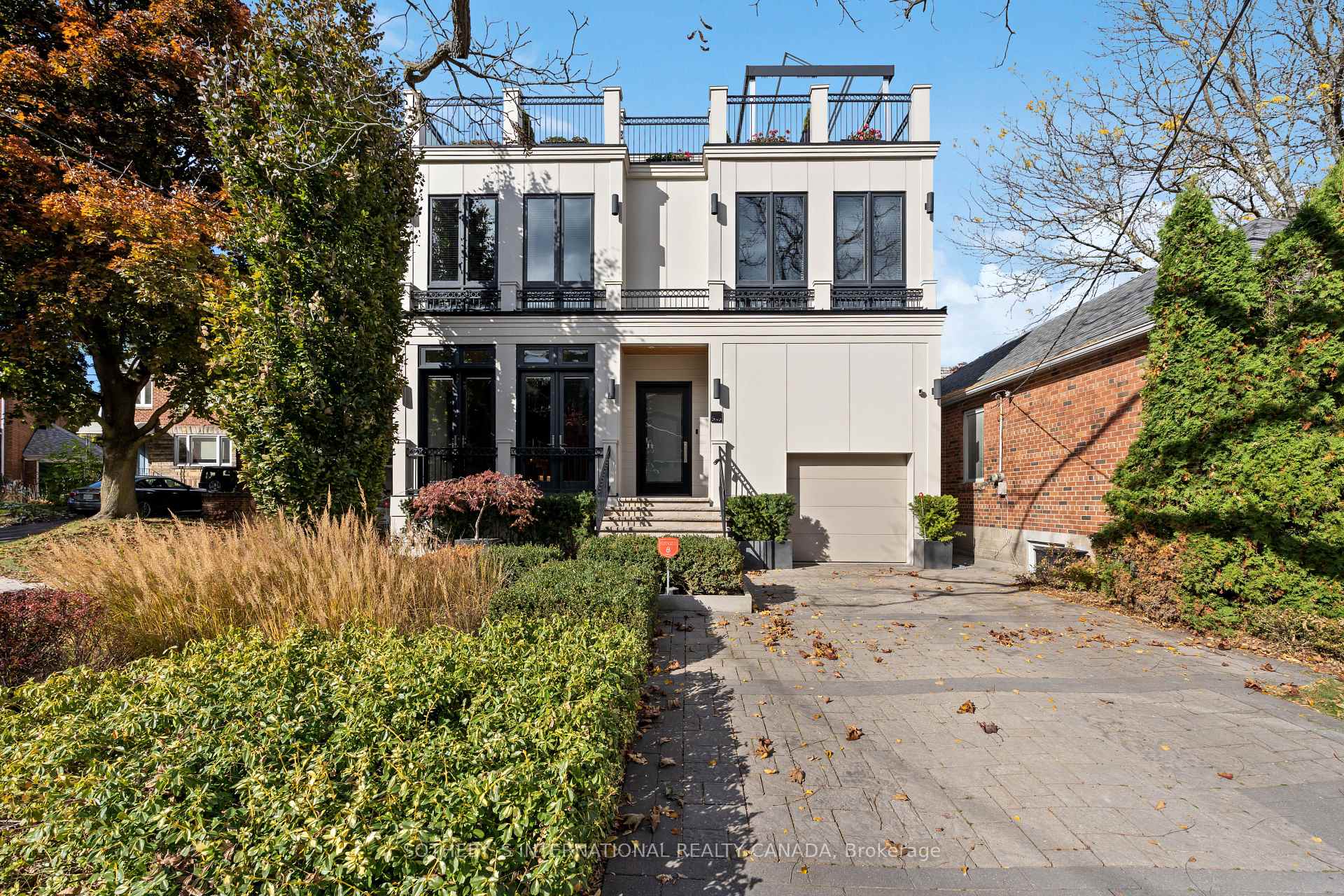 Front of 5 Lyndhurst Court