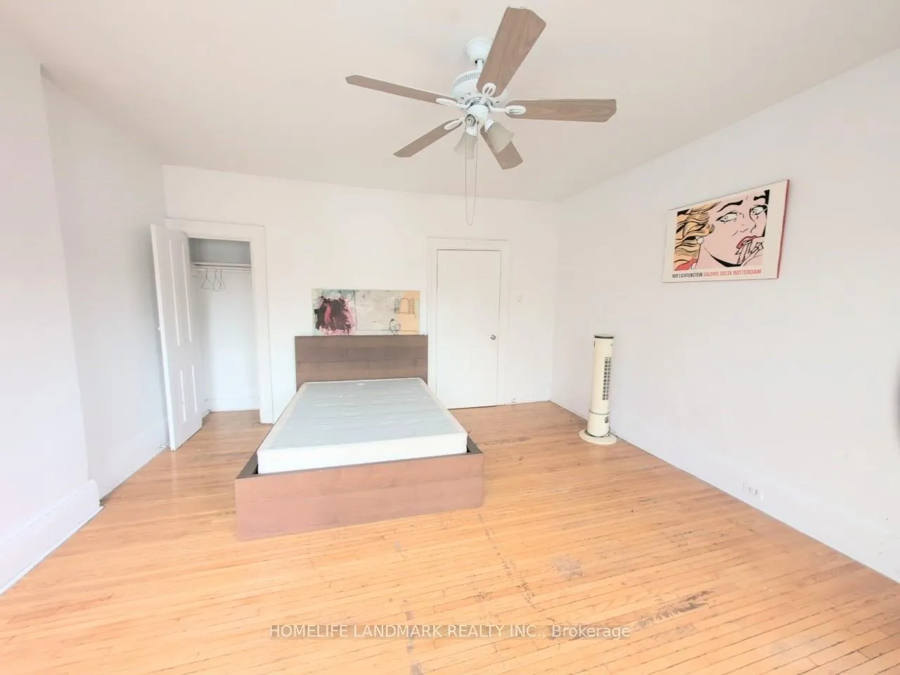 Photo 2 of Unit 2nd&3rd, 26 Lippincott Street, Toronto, Kensington-Chinatown — HOMEH