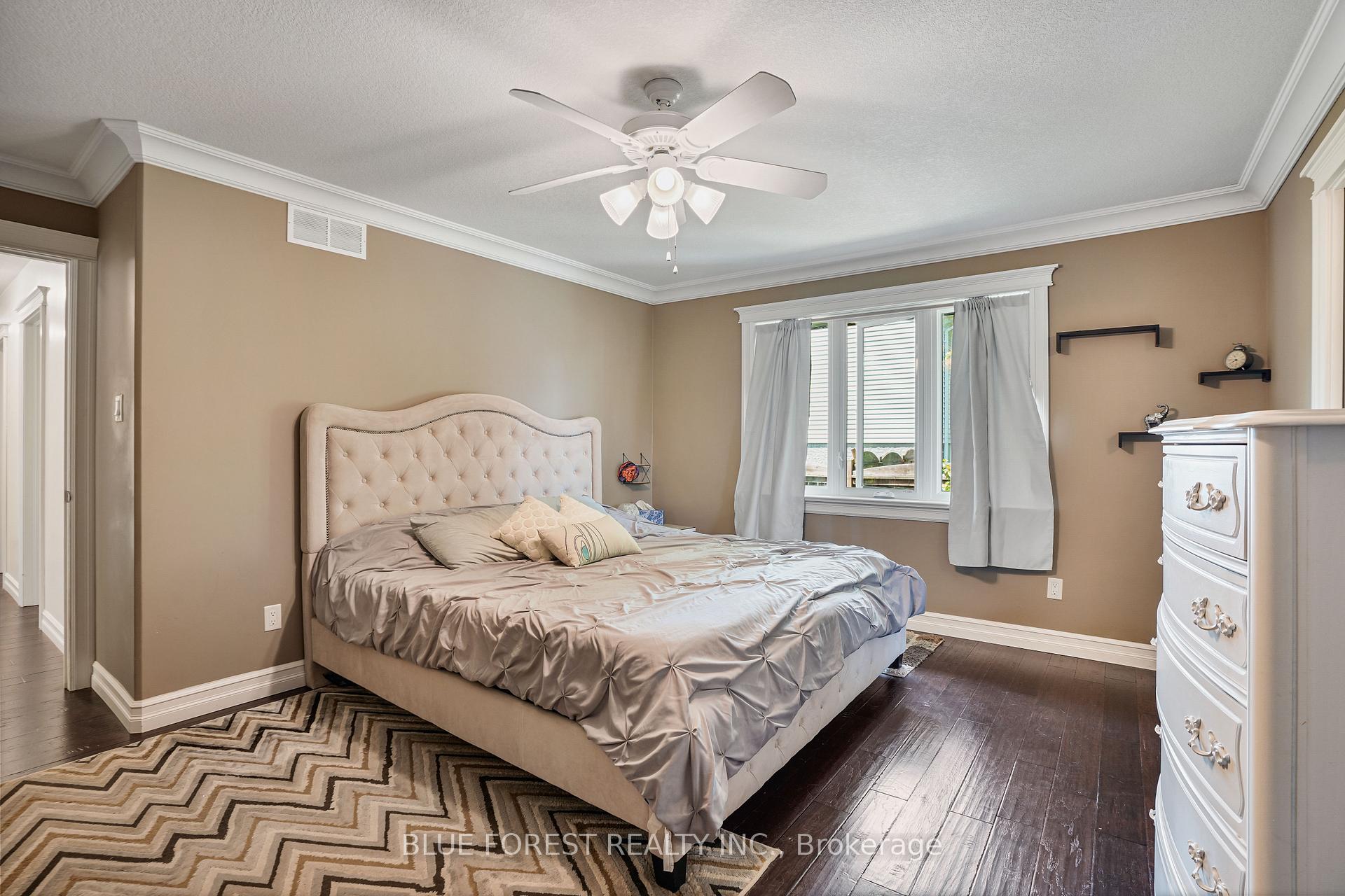 Photo 19 of 22 Village Gate Crescent, Thames Centre, Dorchester — HOMEH