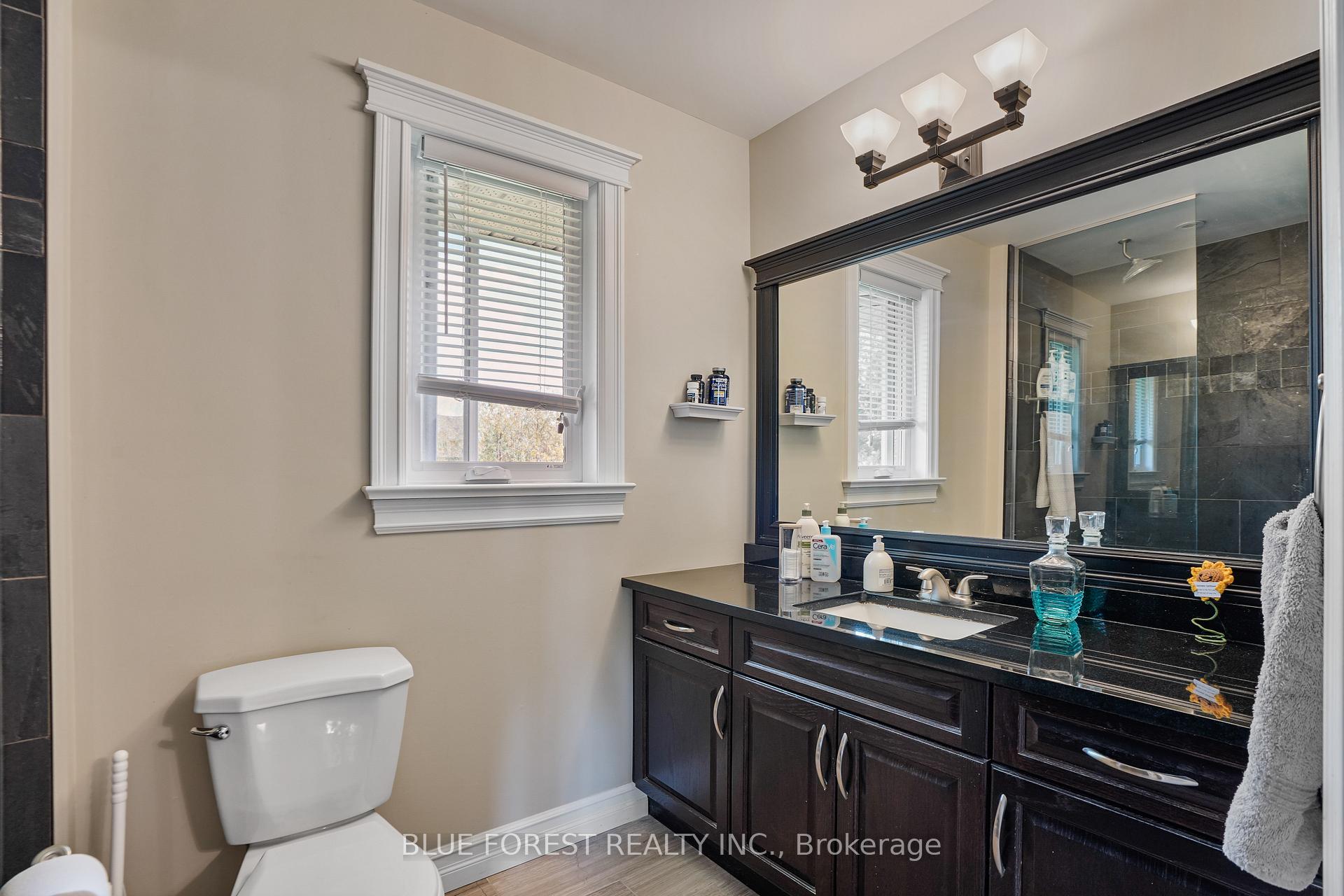Photo 21 of 22 Village Gate Crescent, Thames Centre, Dorchester — HOMEH