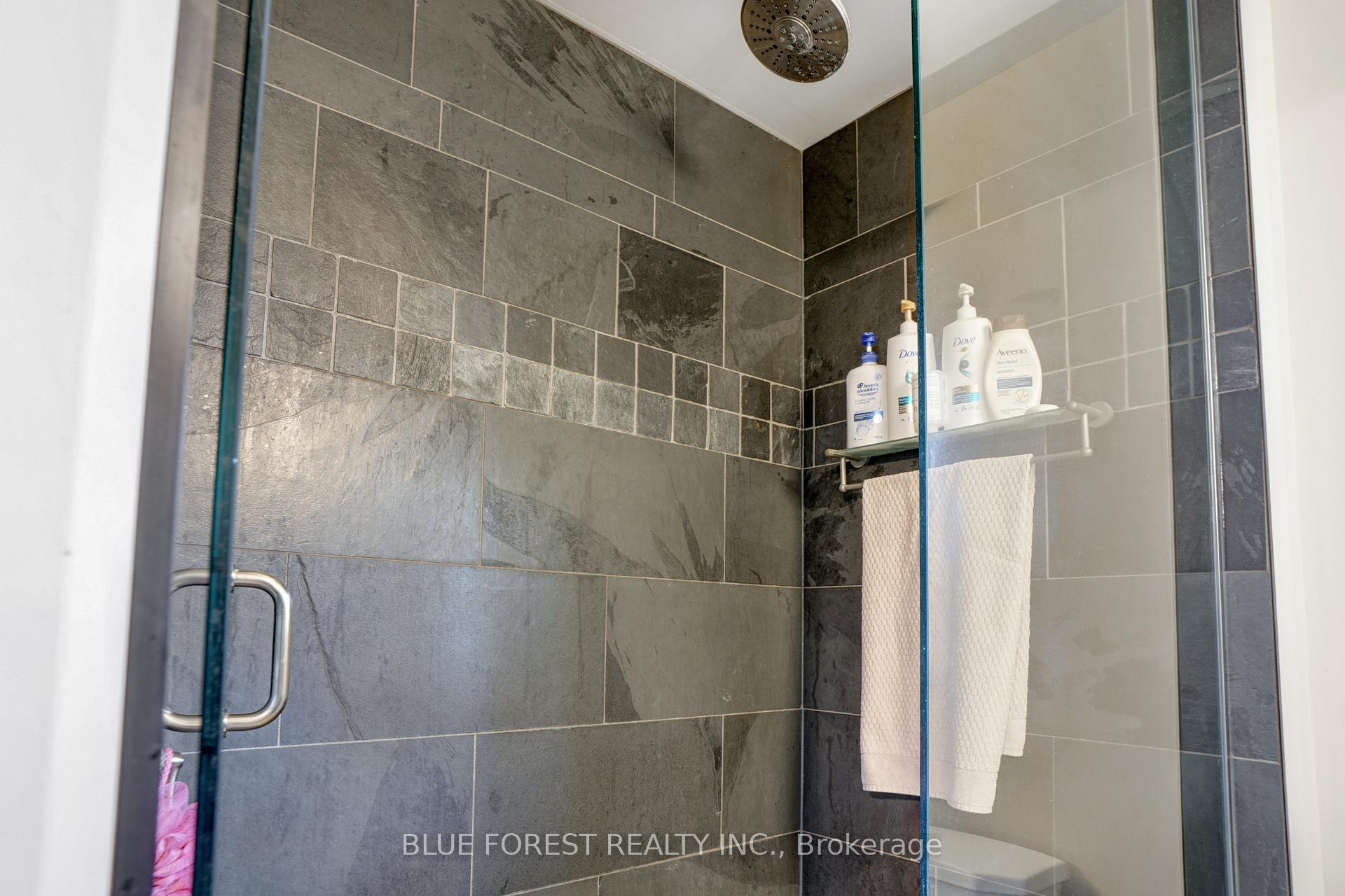 Photo 22 of 22 Village Gate Crescent, Thames Centre, Dorchester — HOMEH