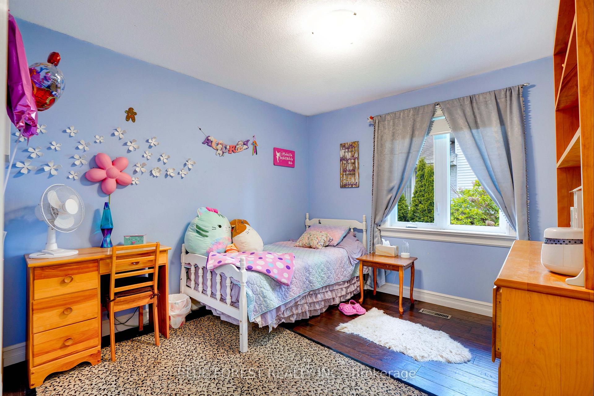 Photo 24 of 22 Village Gate Crescent, Thames Centre, Dorchester — HOMEH