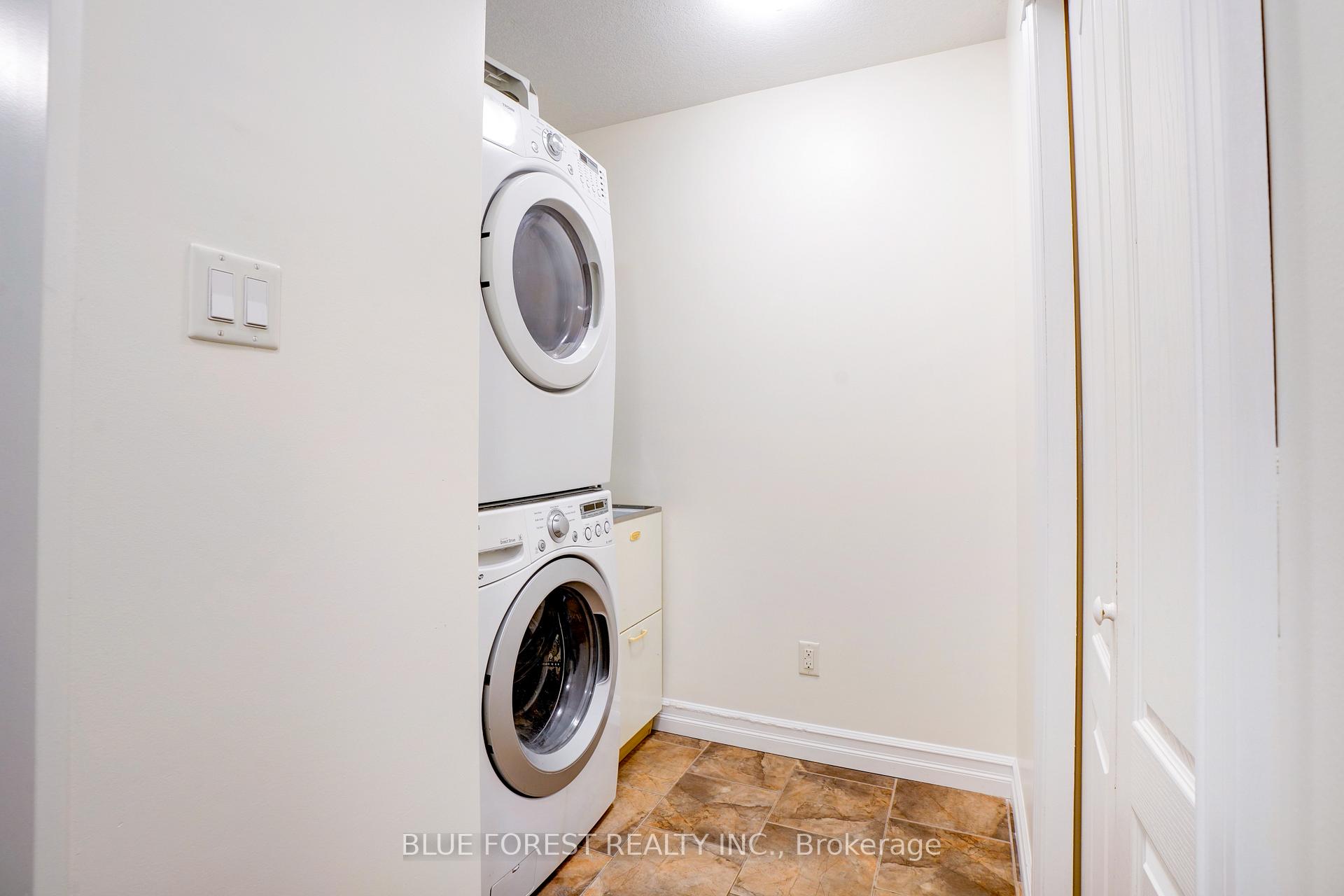 Photo 26 of 22 Village Gate Crescent, Thames Centre, Dorchester — HOMEH