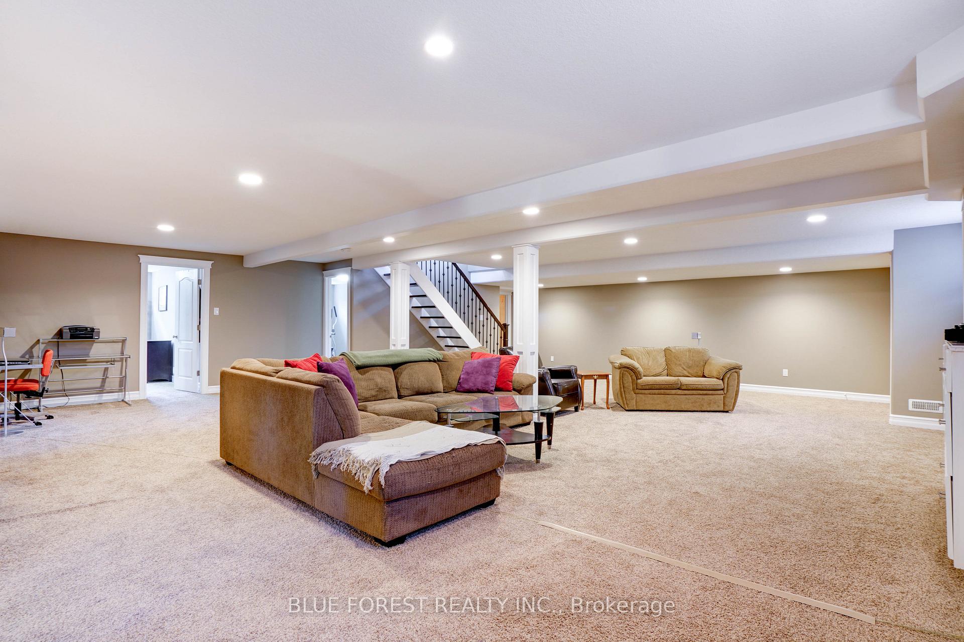 Photo 29 of 22 Village Gate Crescent, Thames Centre, Dorchester — HOMEH