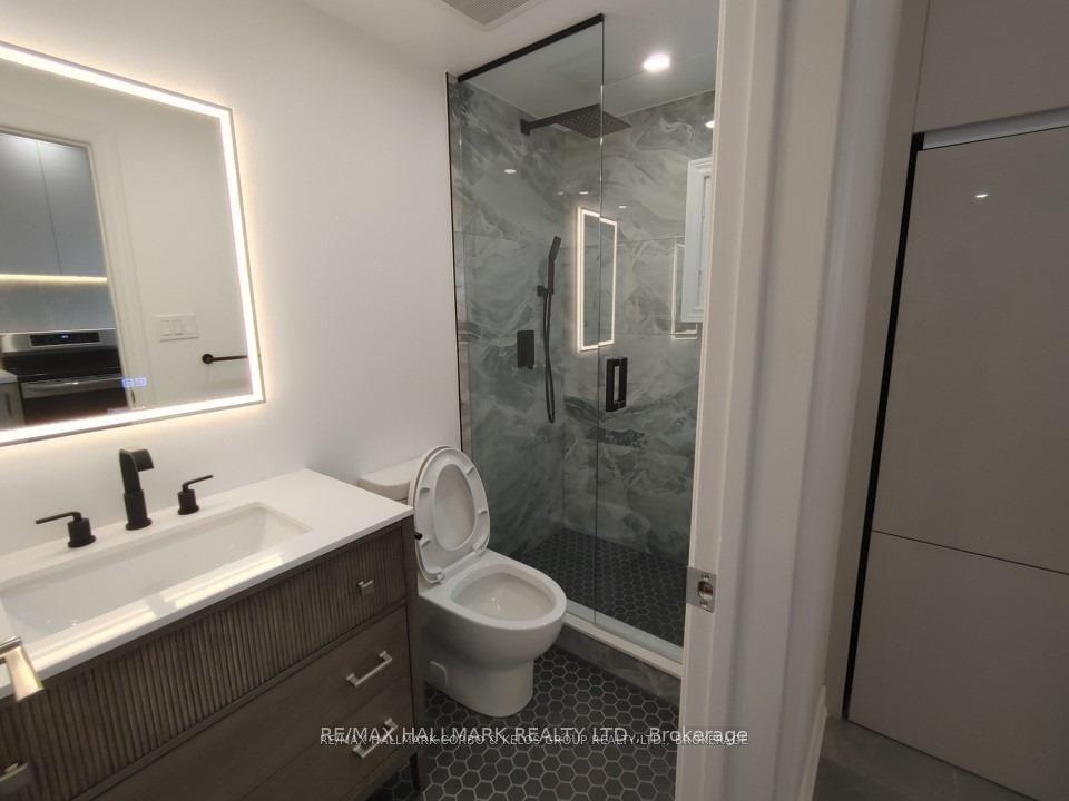 Photo 6 of 13 Northern Place, Toronto, Little Portugal — HOMEH