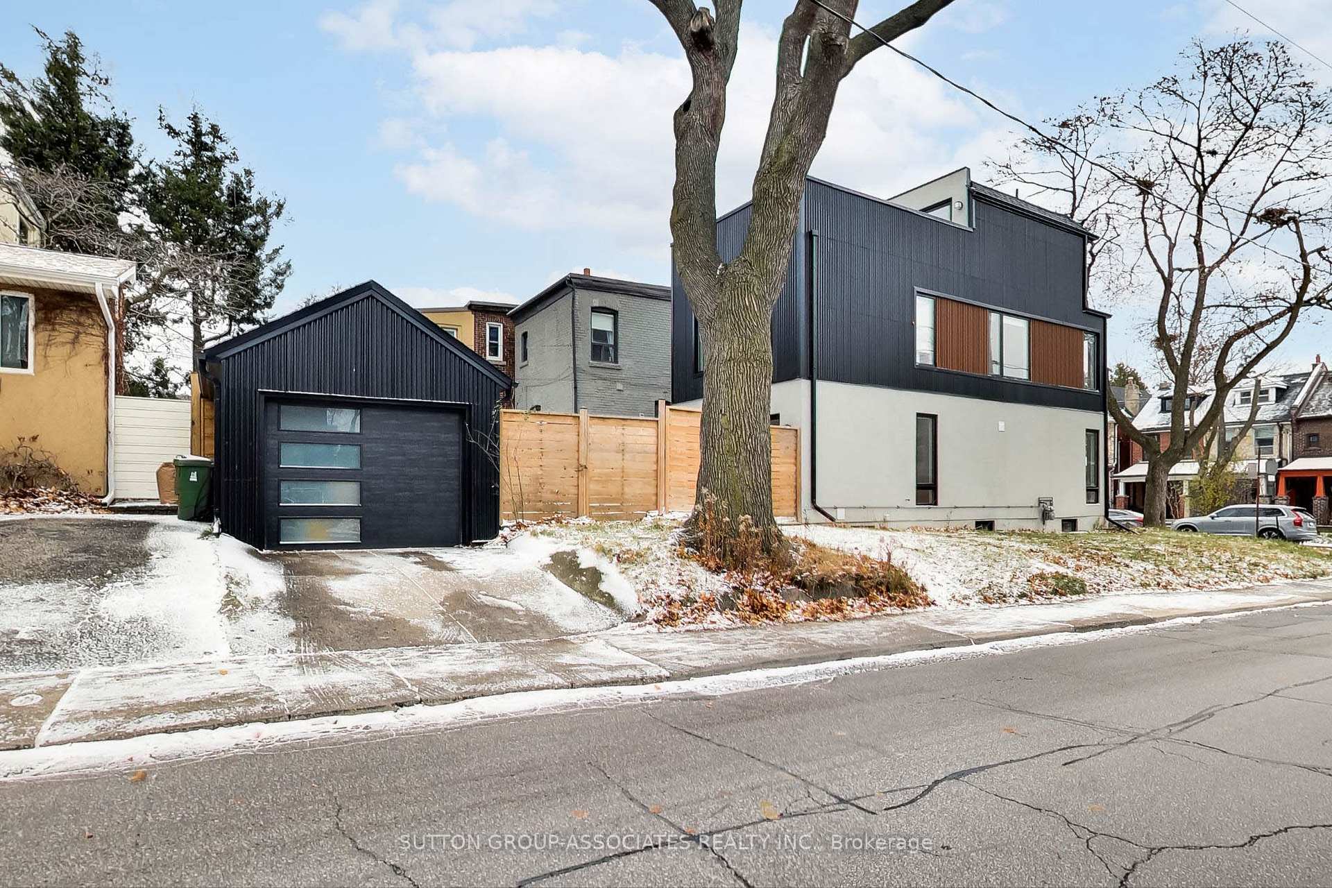 Photo 26 of 130 Benson Avenue, Toronto, Wychwood — HOMEH