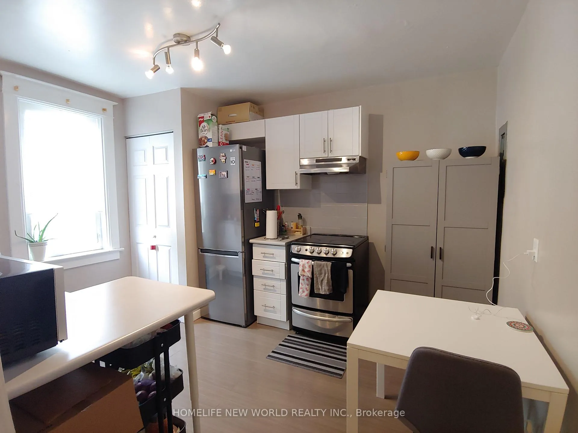 Photo 2 of Unit 2nd, 566 Glebeholme Boulevard, Toronto, Danforth — HOMEH