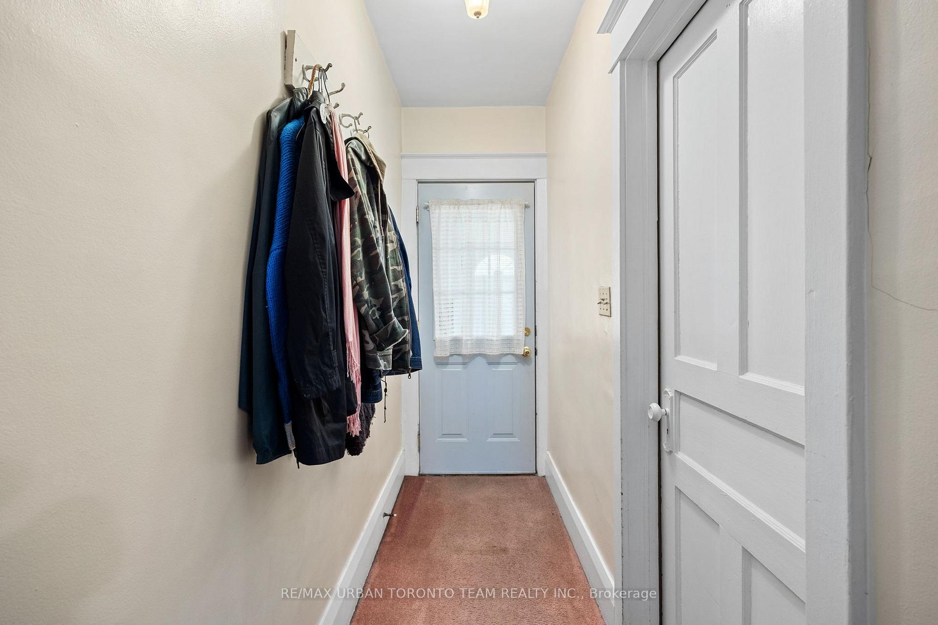 Photo 4 of 101 Hillingdon Avenue, Toronto, Woodbine Corridor — HOMEH