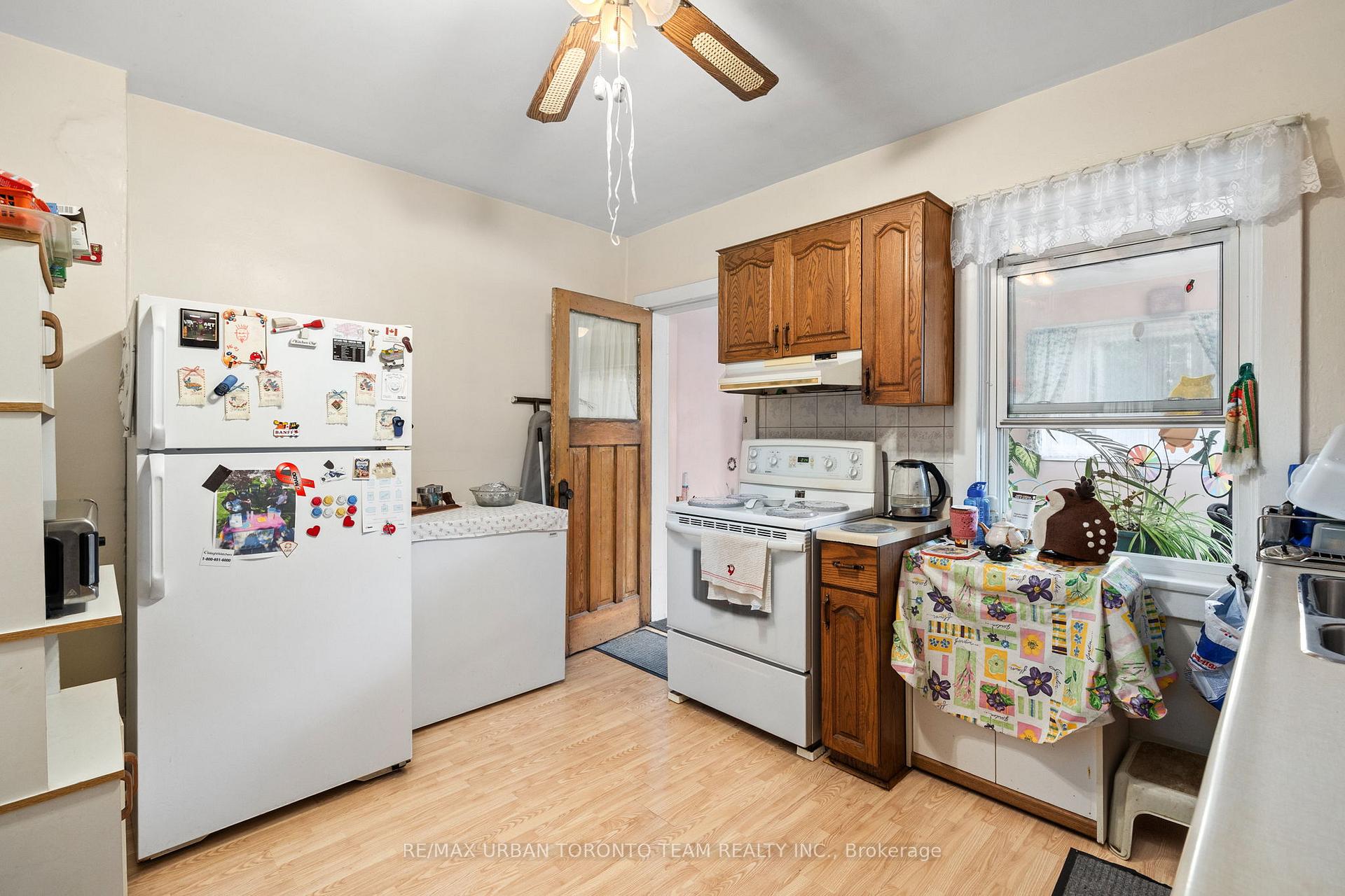 Photo 10 of 101 Hillingdon Avenue, Toronto, Woodbine Corridor — HOMEH