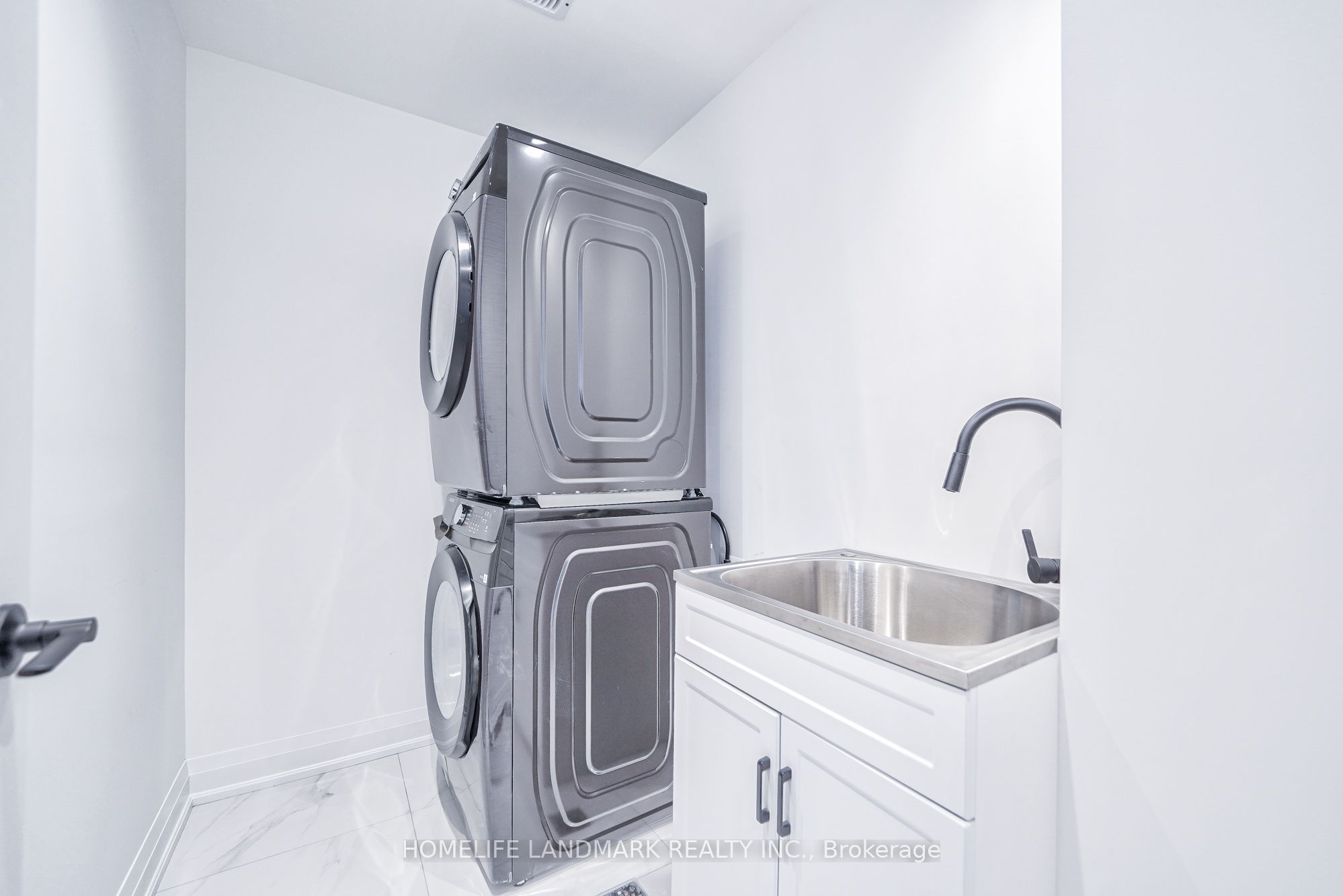 Photo 65 of 502 Mortimer Avenue, Toronto, Danforth Village-East York — HOMEH