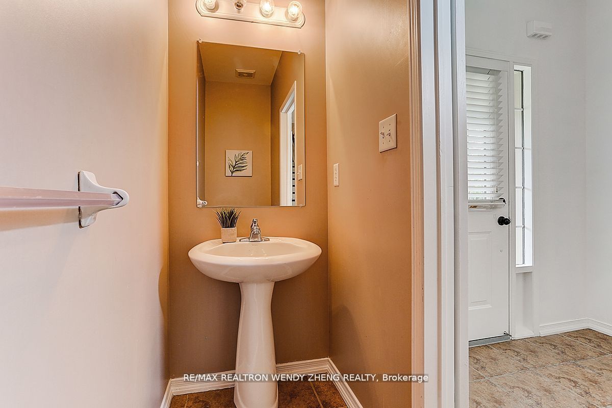 Photo 37 of 96 Woodbine Place, Oshawa, Windfields — HOMEH