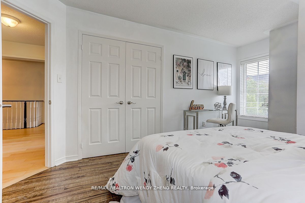 Photo 44 of 96 Woodbine Place, Oshawa, Windfields — HOMEH